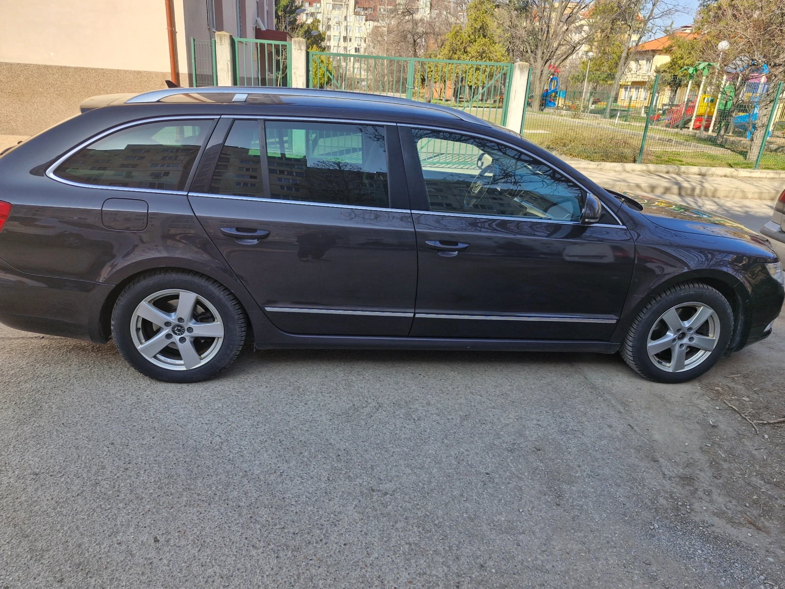 Skoda Superb, снимка 3 - Автомобили и джипове - 53899952