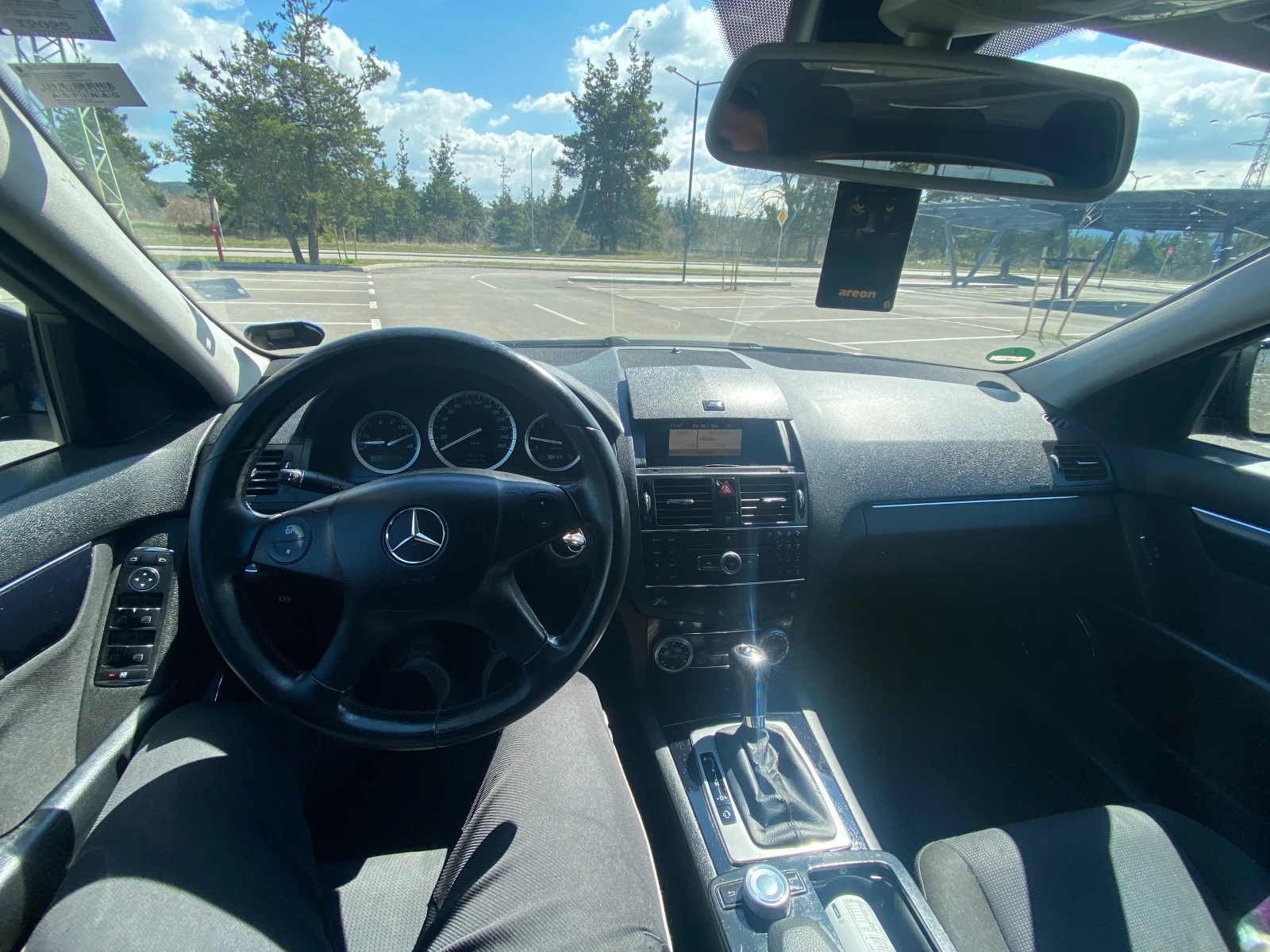 Mercedes-Benz C 220 2.2, снимка 13 - Автомобили и джипове - 54121524