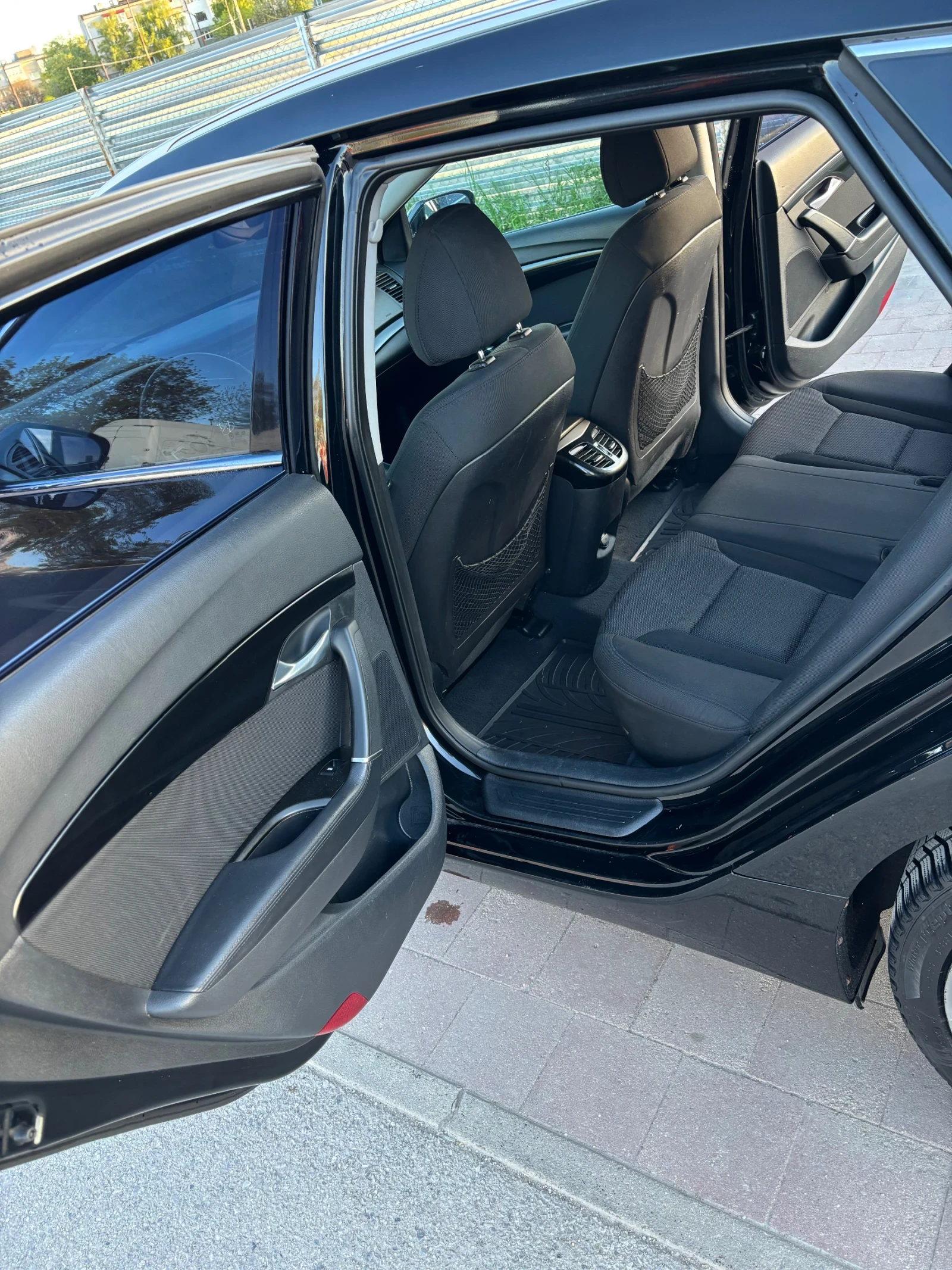 Hyundai I40, снимка 8 - Автомобили и джипове - 54313929