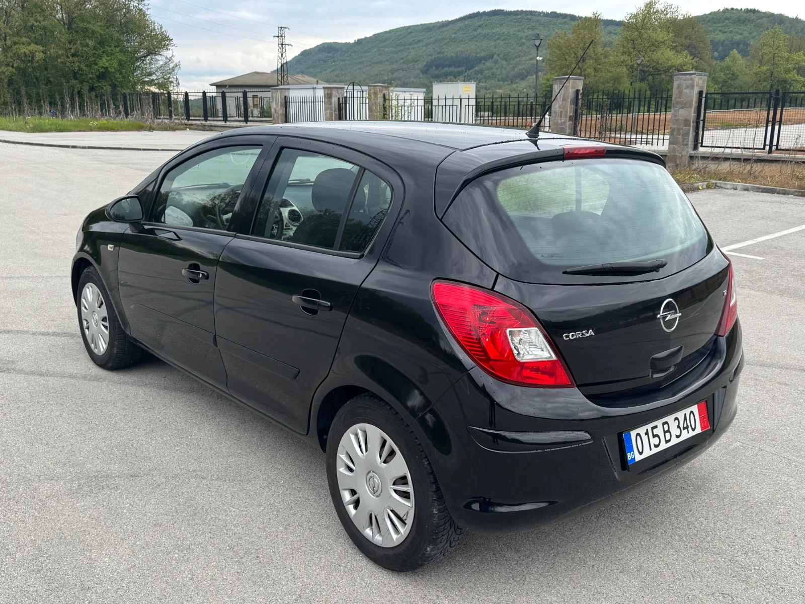 Opel Corsa 1.2i 80k.c. , снимка 3 - Автомобили и джипове - 54389526