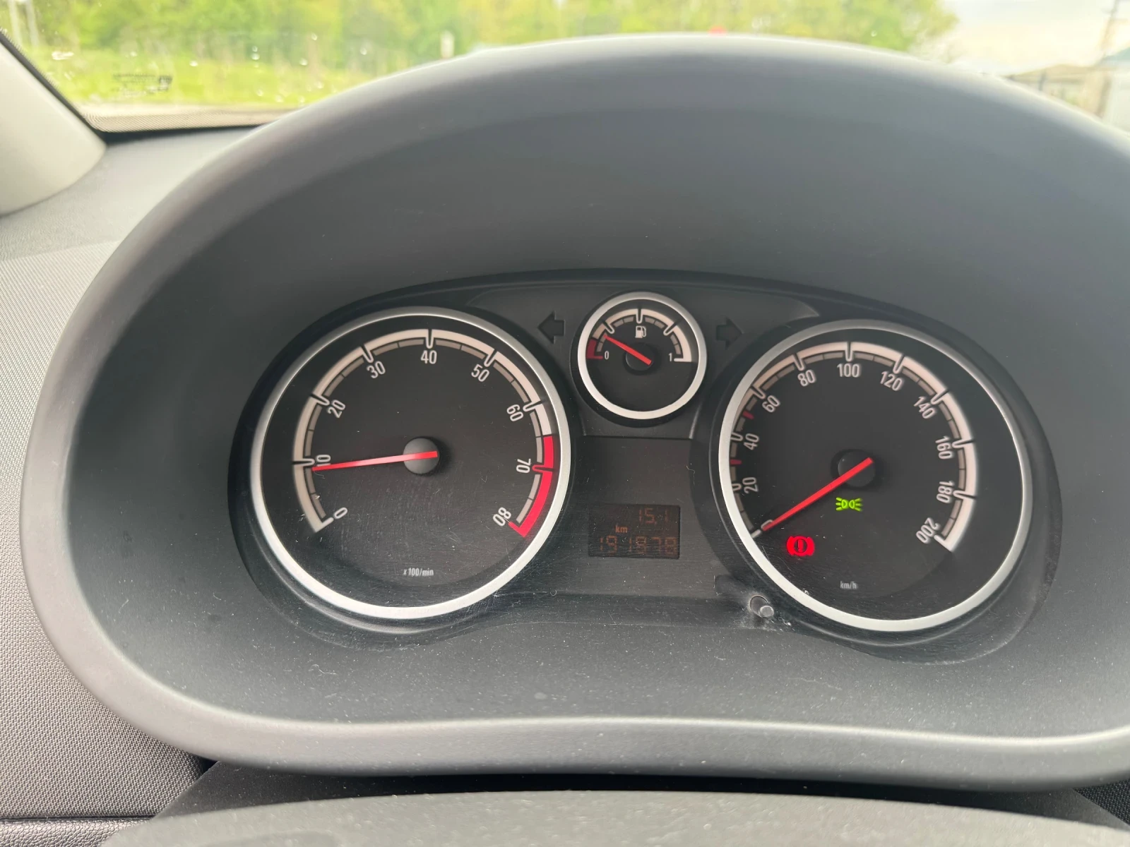 Opel Corsa 1.2i 80k.c. , снимка 10 - Автомобили и джипове - 54389526