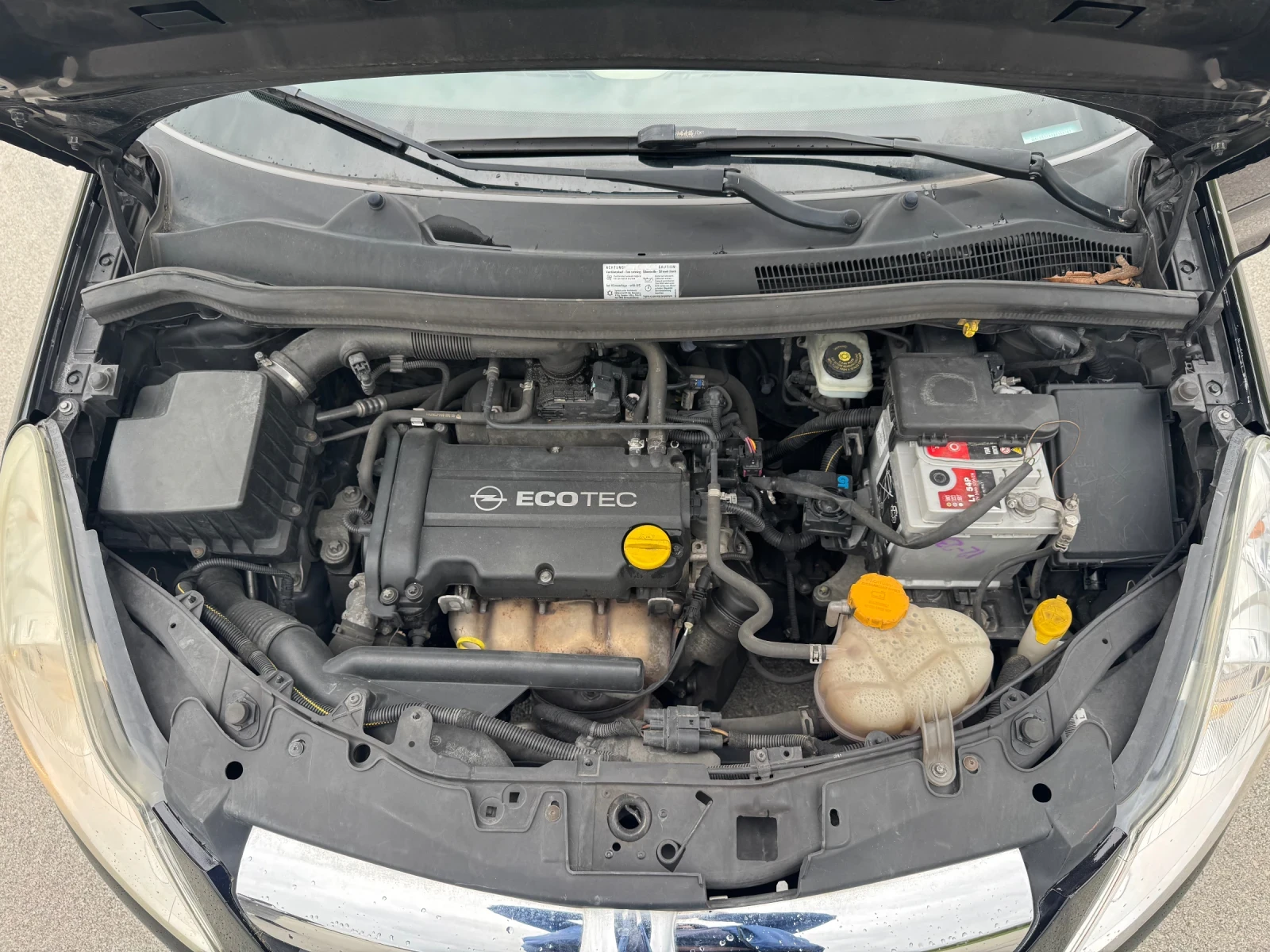 Opel Corsa 1.2i 80k.c. , снимка 16 - Автомобили и джипове - 54389526