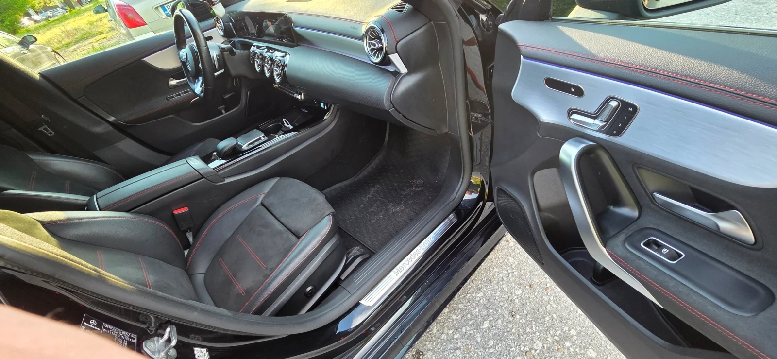 Mercedes-Benz CLA 200, снимка 9 - Автомобили и джипове - 54424267