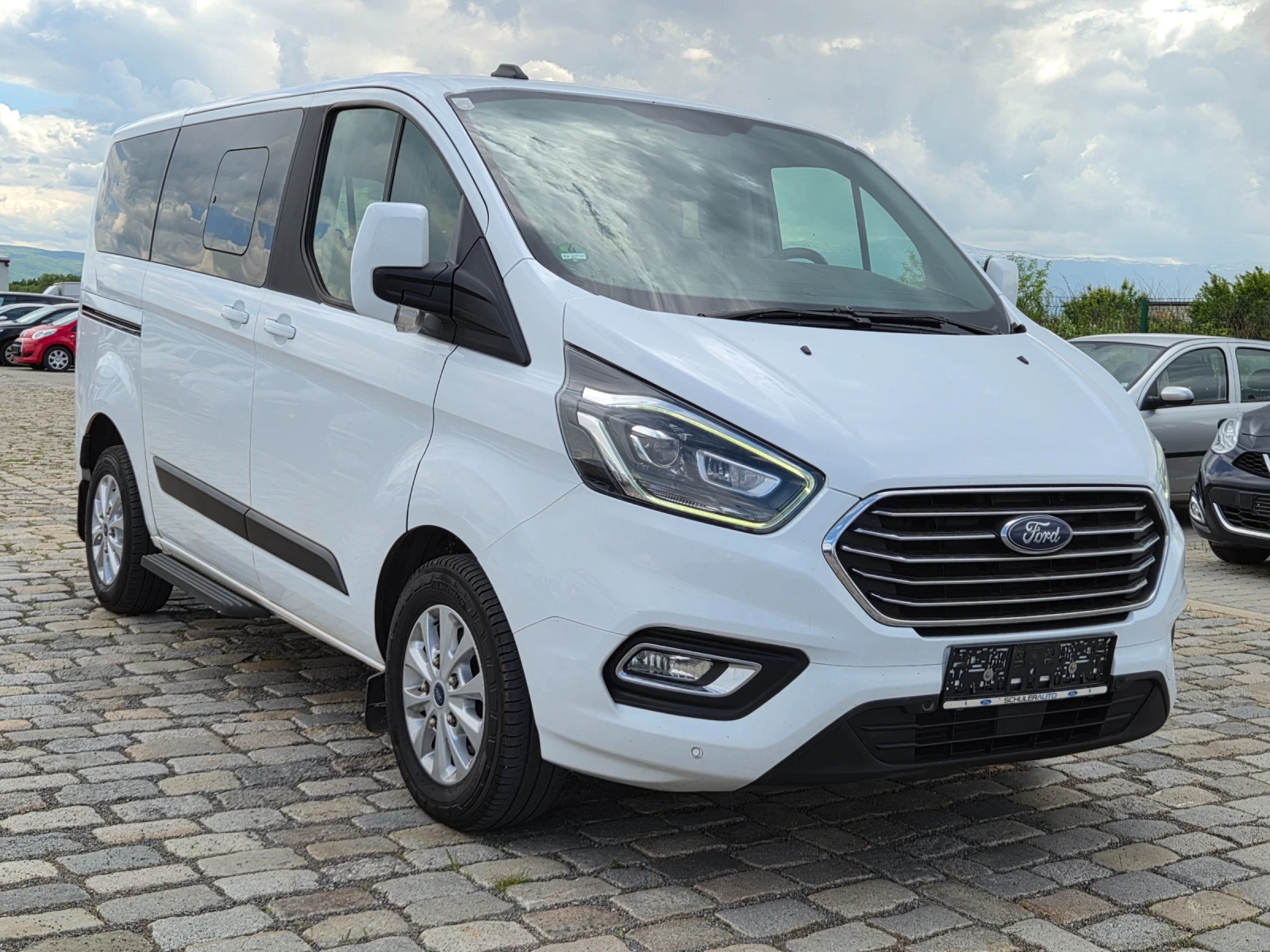 Ford Transit Custom 2.0TDCI 130�� ��������� 8 ����� ���� 6 | Mobile.bg � ����������� 1