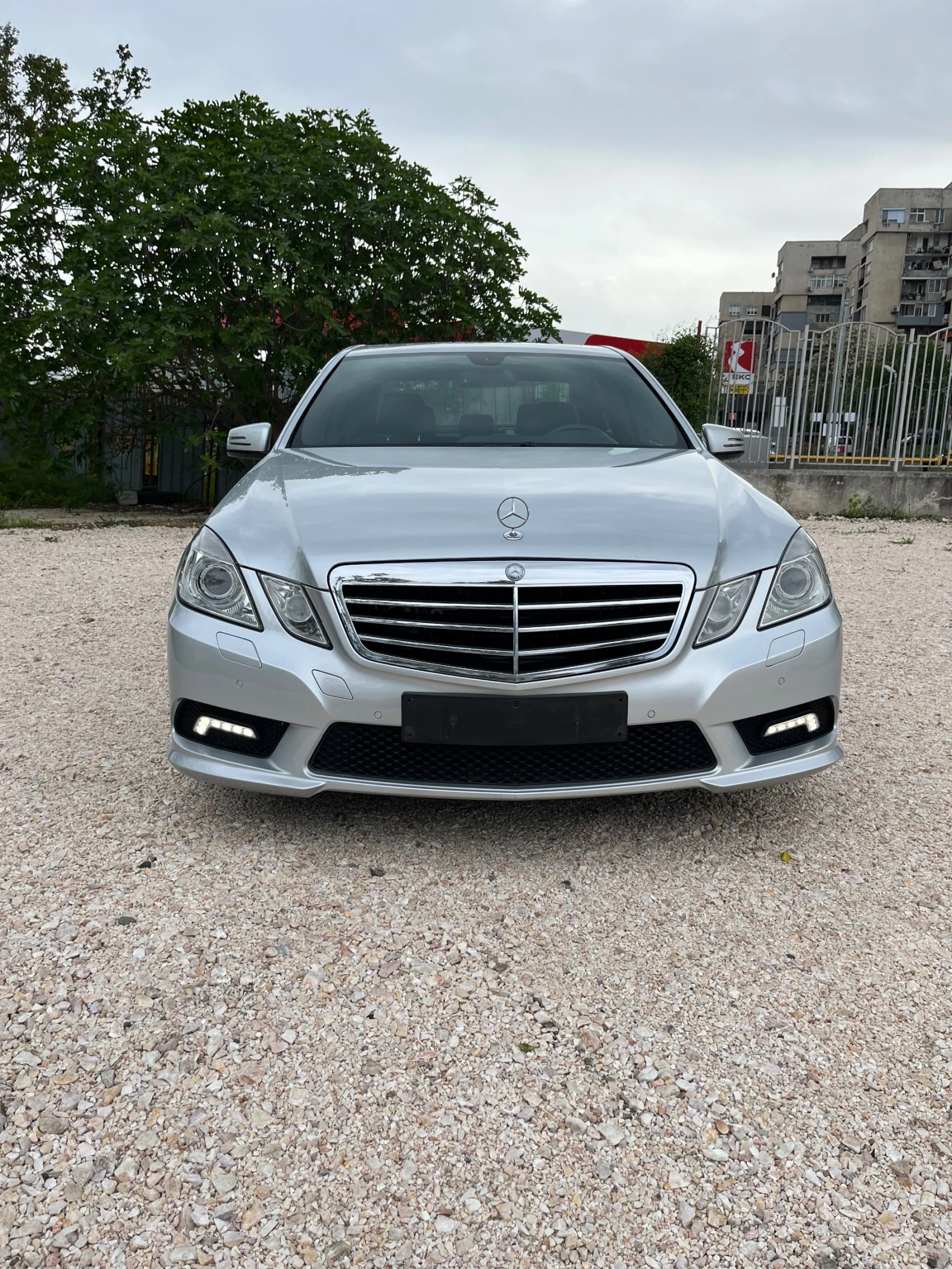 Mercedes-Benz E 350 E 350 CDI AMG, снимка 4 - Автомобили и джипове - 54940263