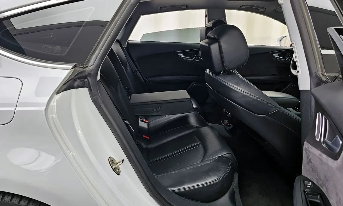 Audi A7 * RS7 OPTIC* ХЕАД ЪП* ПАНО* АМБИЕНТ* , снимка 11 - Автомобили и джипове - 54971105