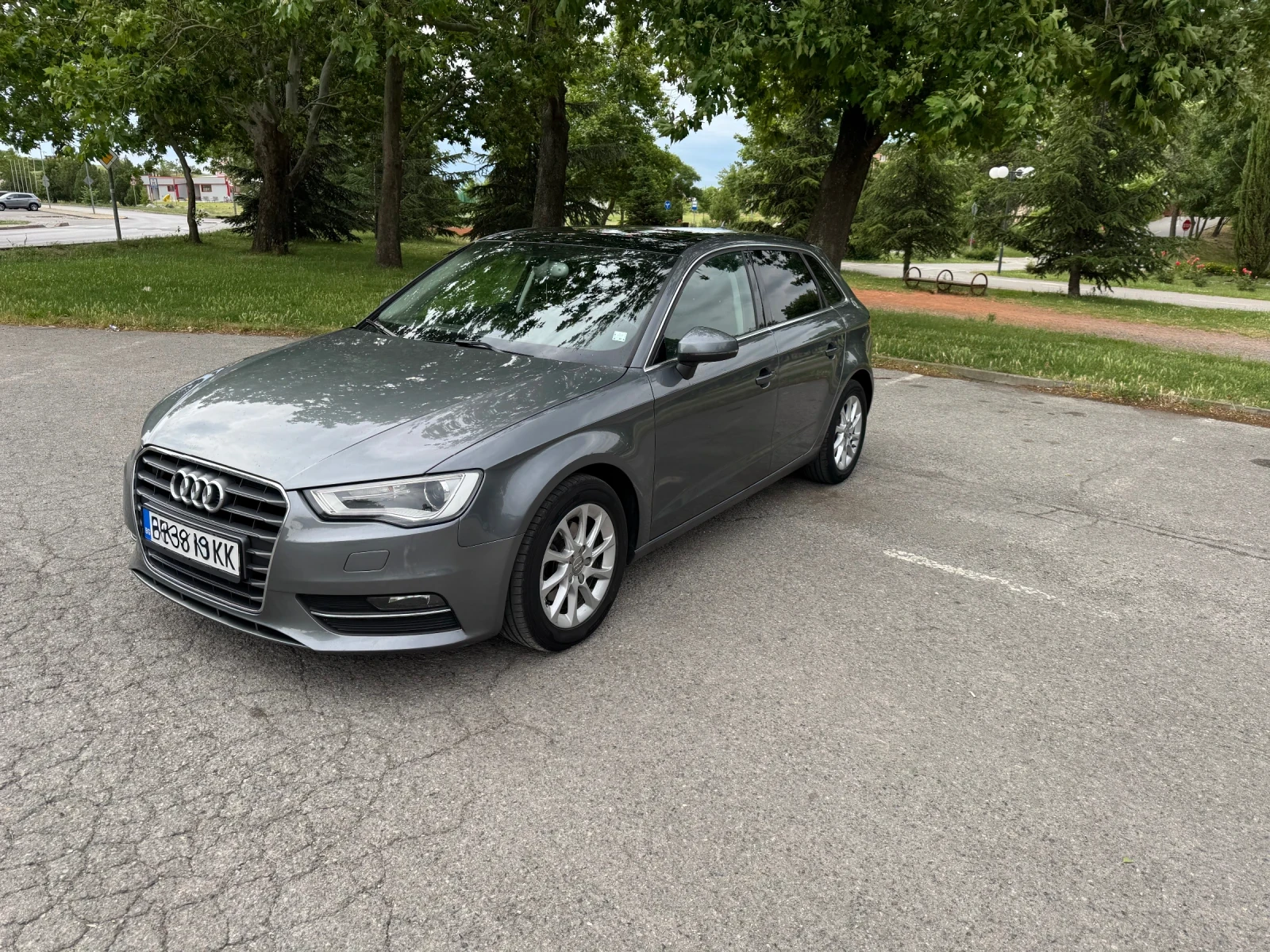 Audi A3 1.6 TDI 110cv SPORTBACK ОБСЛУЖЕНА ОТ-ДО, снимка 3 - Автомобили и джипове - 54987532
