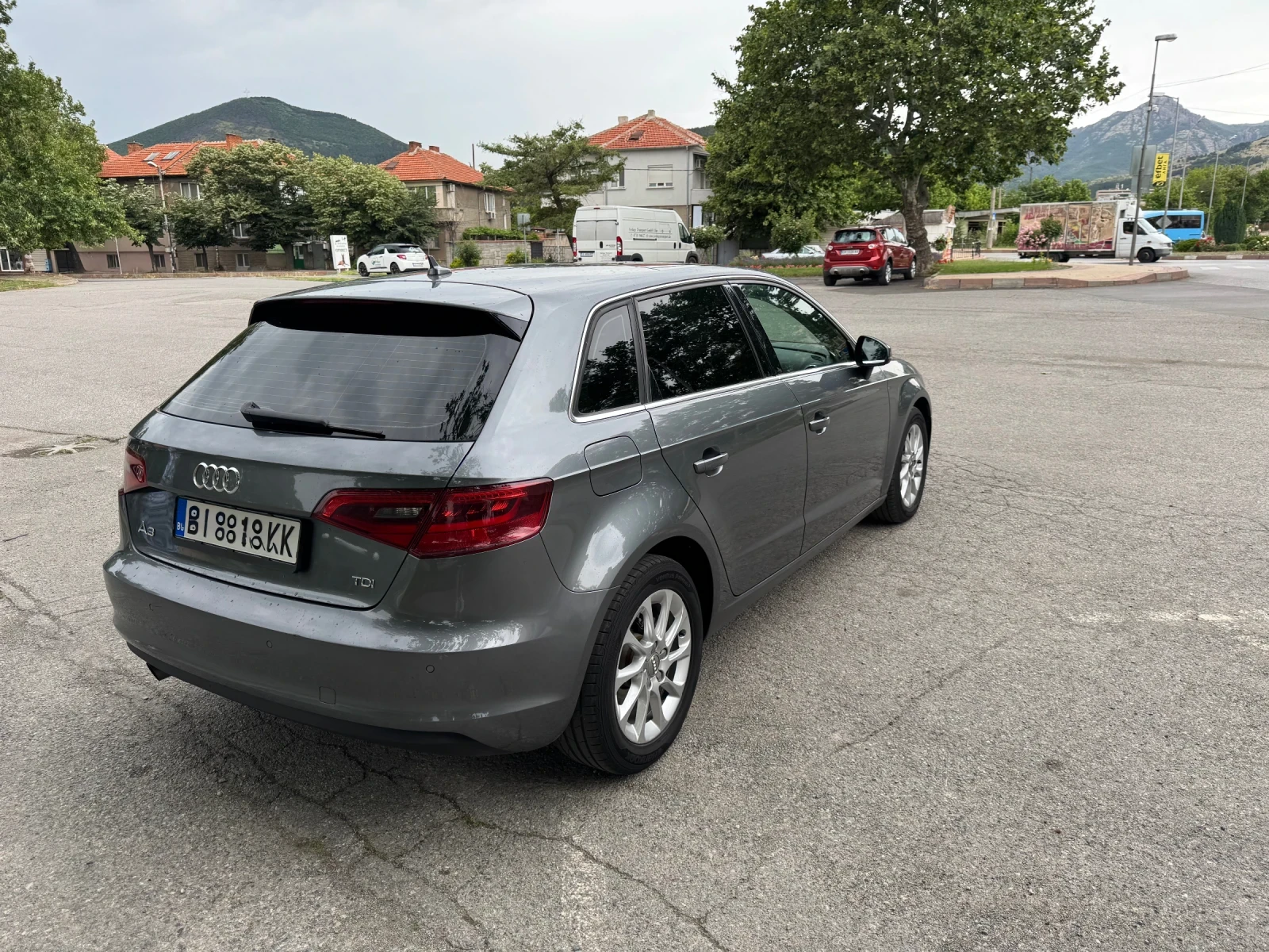 Audi A3 1.6 TDI 110cv SPORTBACK ОБСЛУЖЕНА ОТ-ДО, снимка 4 - Автомобили и джипове - 54987532