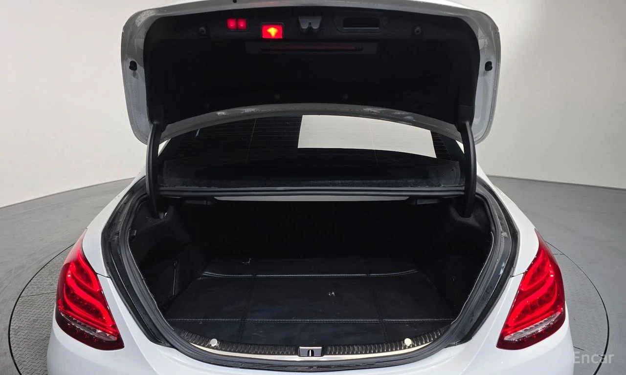Mercedes-Benz C 43 AMG 4MATIC* BURMESTER* HUD* ПОДГРЕВ* SUNROOF* КАМЕРА* , снимка 14 - Автомобили и джипове - 54996549