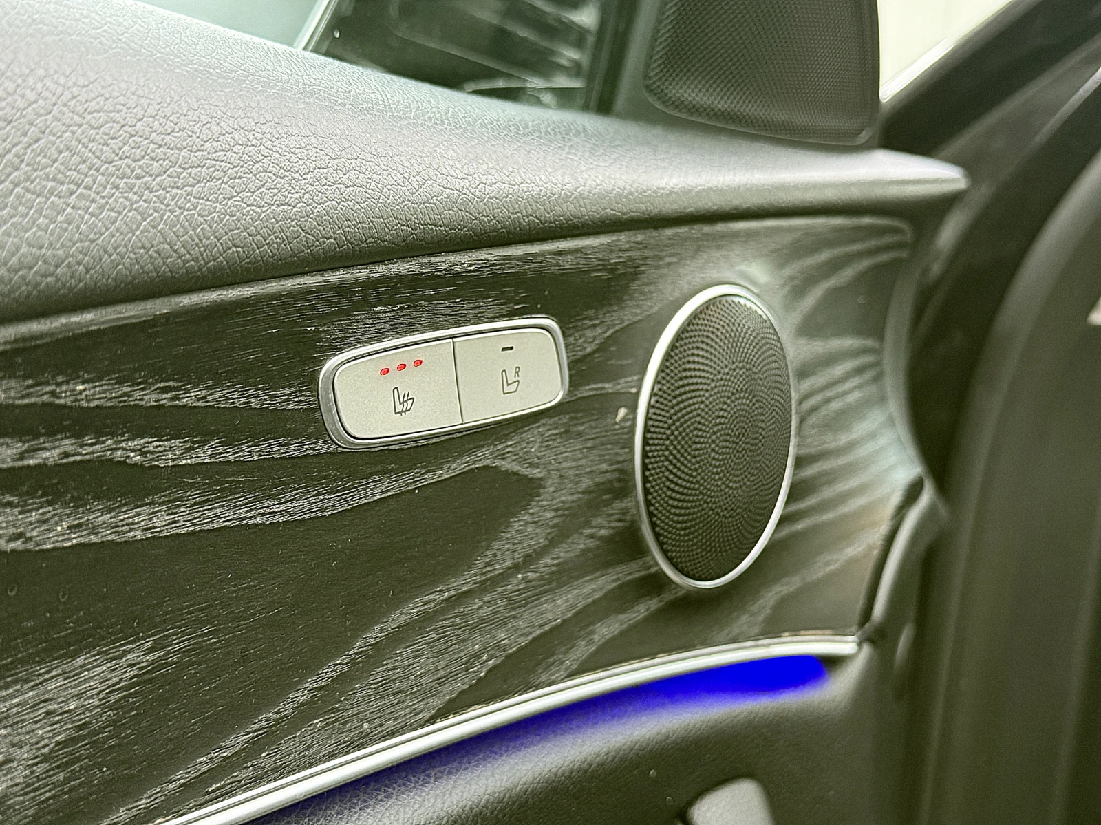 Mercedes-Benz E 220 AMG-line/KeylessGo/9-gt/СОБСТВЕН ЛИЗИНГ, снимка 14 - Автомобили и джипове - 55023602