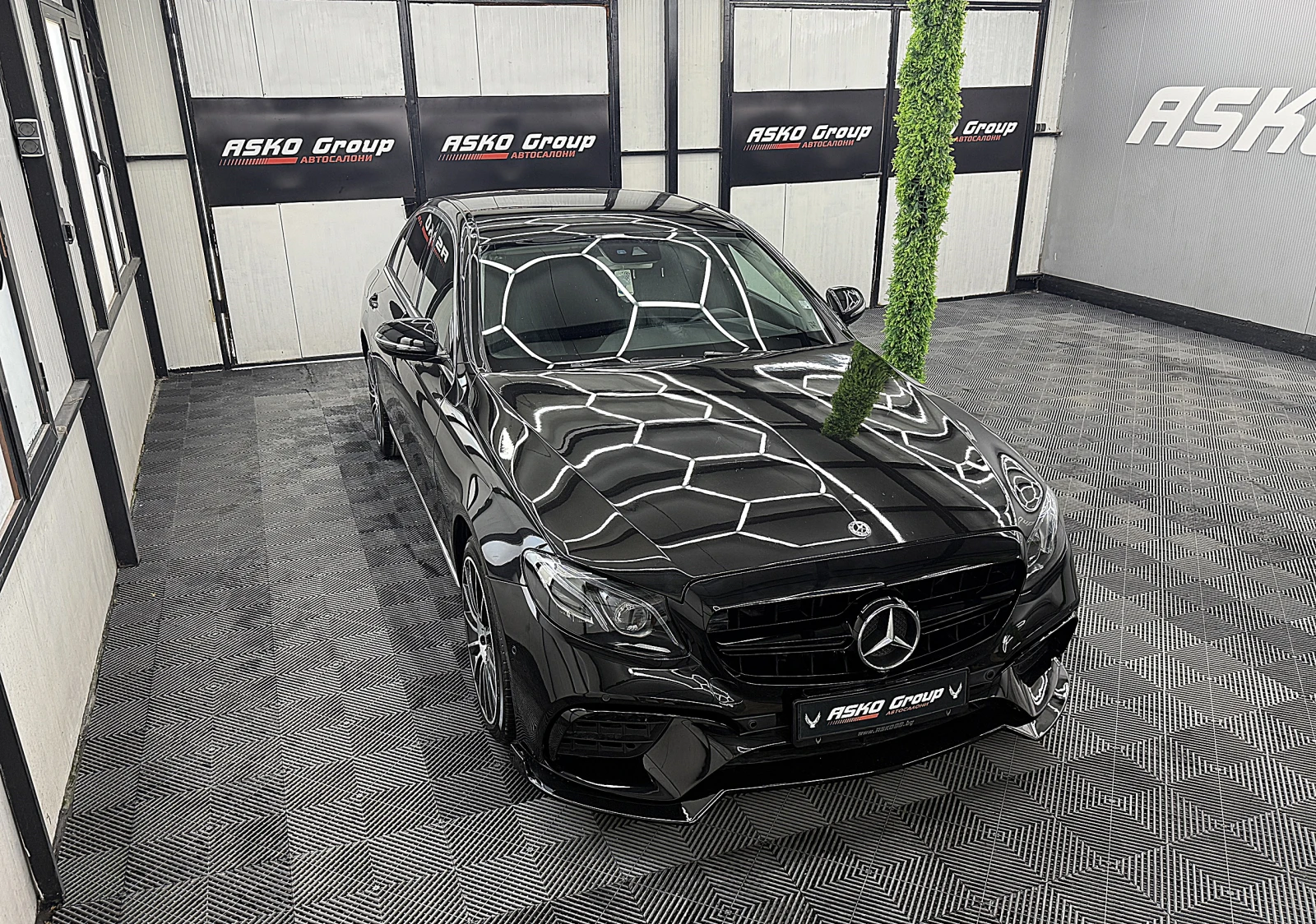 Mercedes-Benz E 220 AMG-line/KeylessGo/9-gt/СОБСТВЕН ЛИЗИНГ, снимка 7 - Автомобили и джипове - 55023602