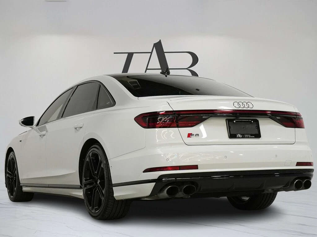 Audi S8 4.0T * АвтоКредит * (ЦЕНА ДО БГ), снимка 4 - Автомобили и джипове - 55316844