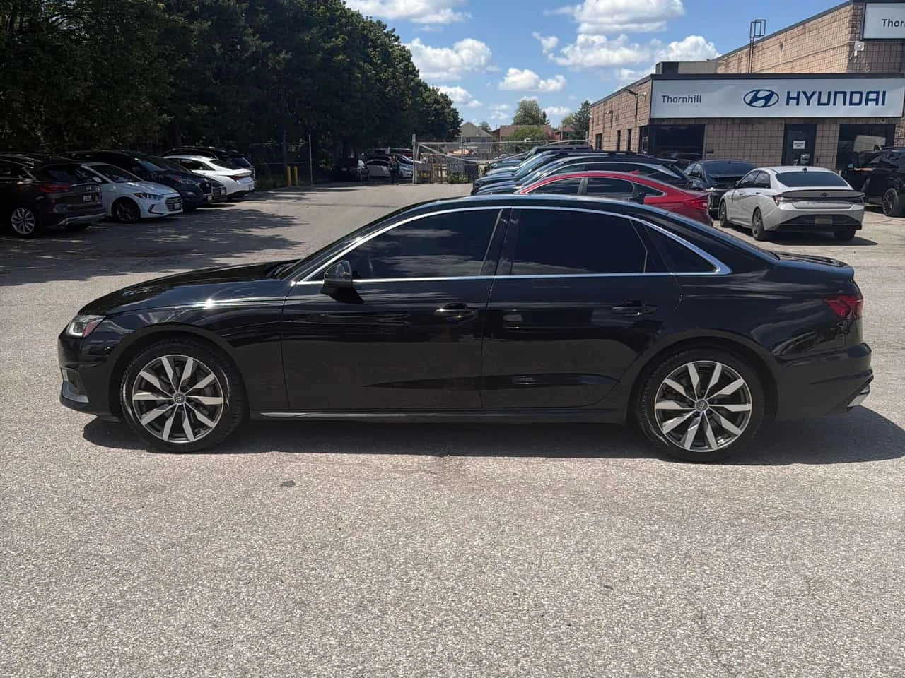 Audi A4 * Komfort * CARFAX * АВТОКРЕДИТ * , снимка 2 - Автомобили и джипове - 55468483