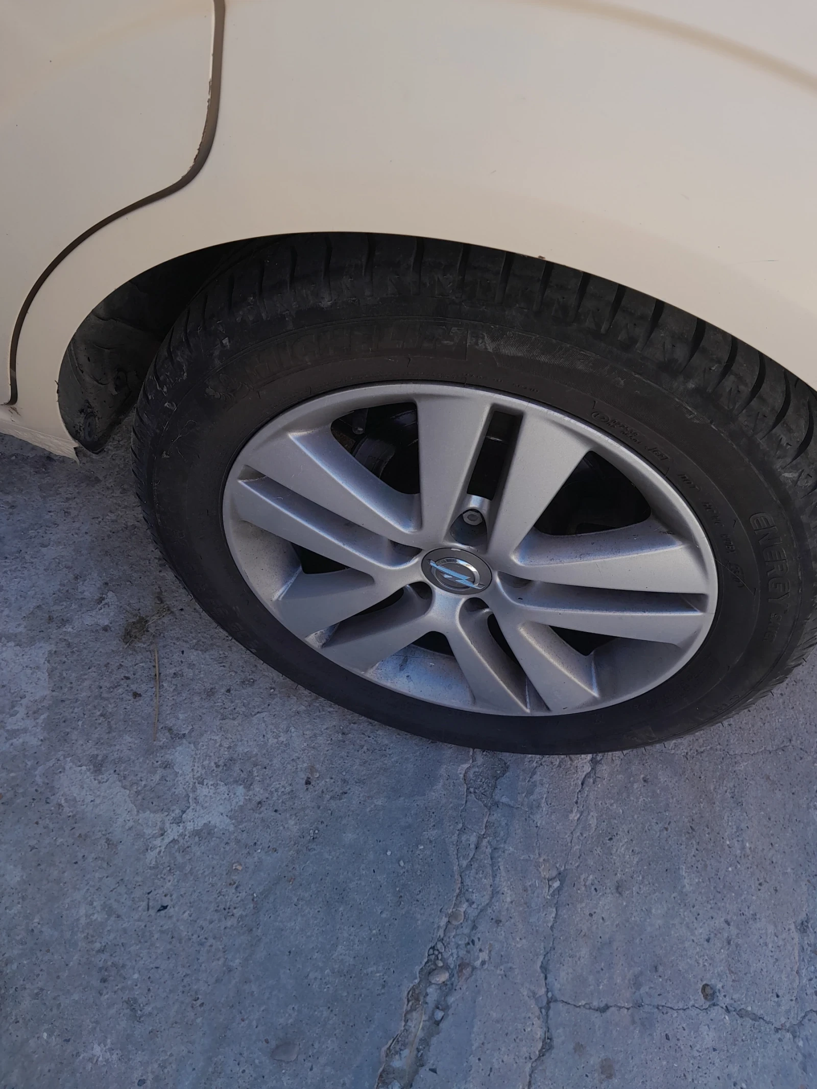 Opel Zafira, снимка 3 - Автомобили и джипове - 55636877