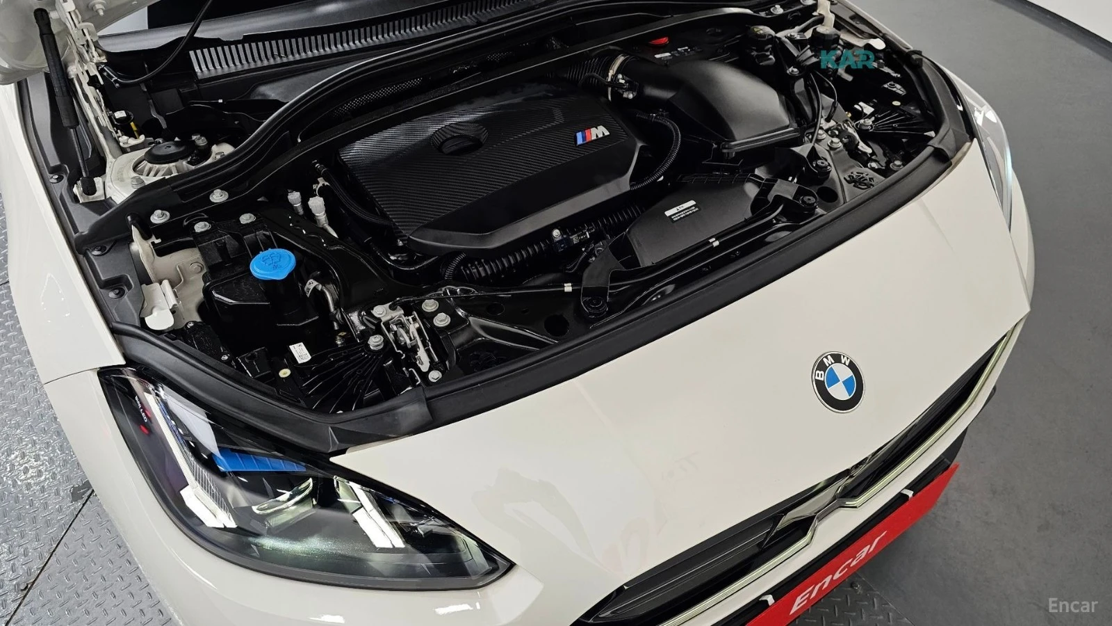 BMW M135 xDrive* Pro* First Edition* Harman Kardon* PANO* 3, снимка 6 - Автомобили и джипове - 55886949