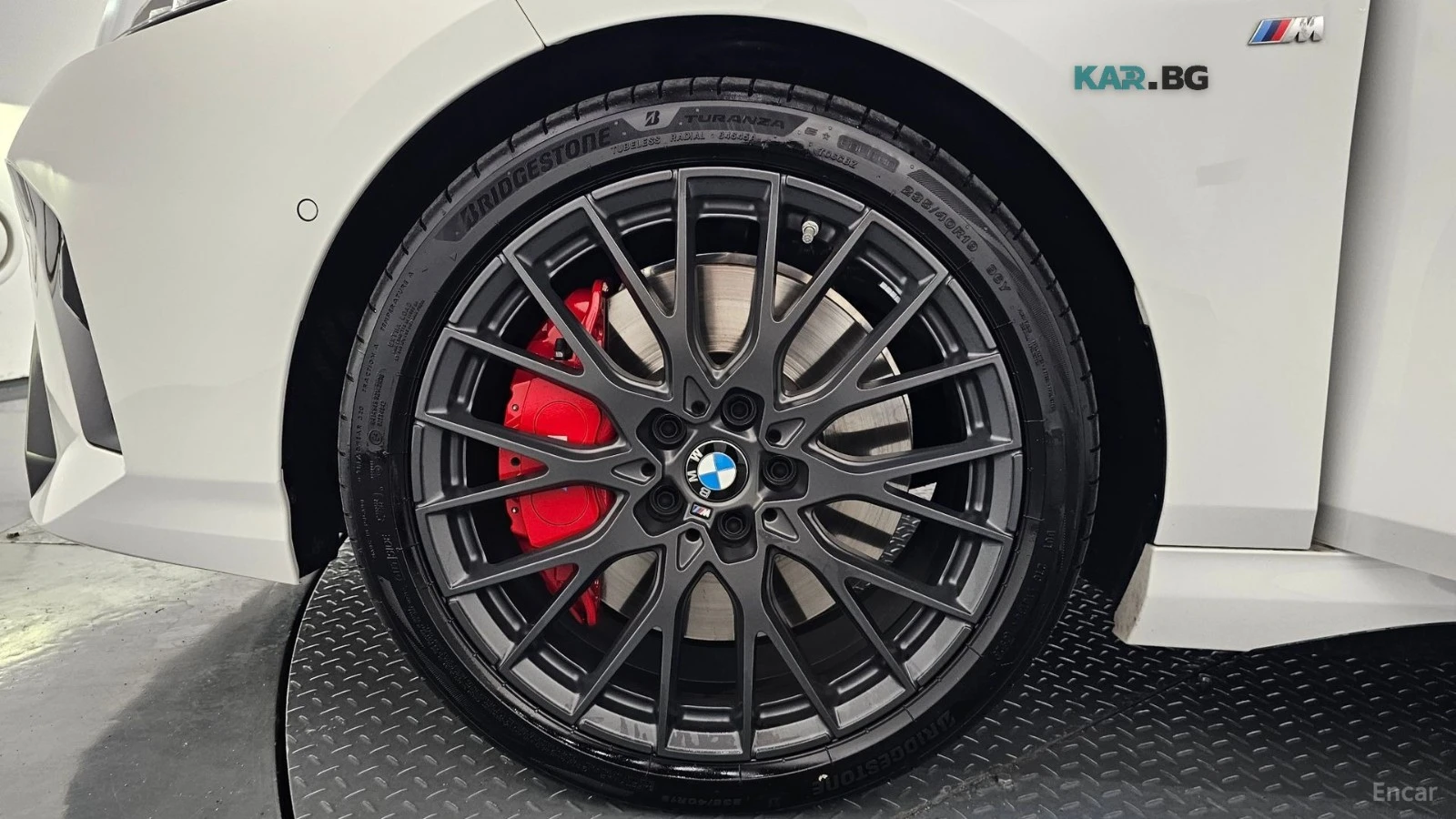 BMW M135 xDrive* Pro* First Edition* Harman Kardon* PANO* 3, снимка 5 - Автомобили и джипове - 55886949