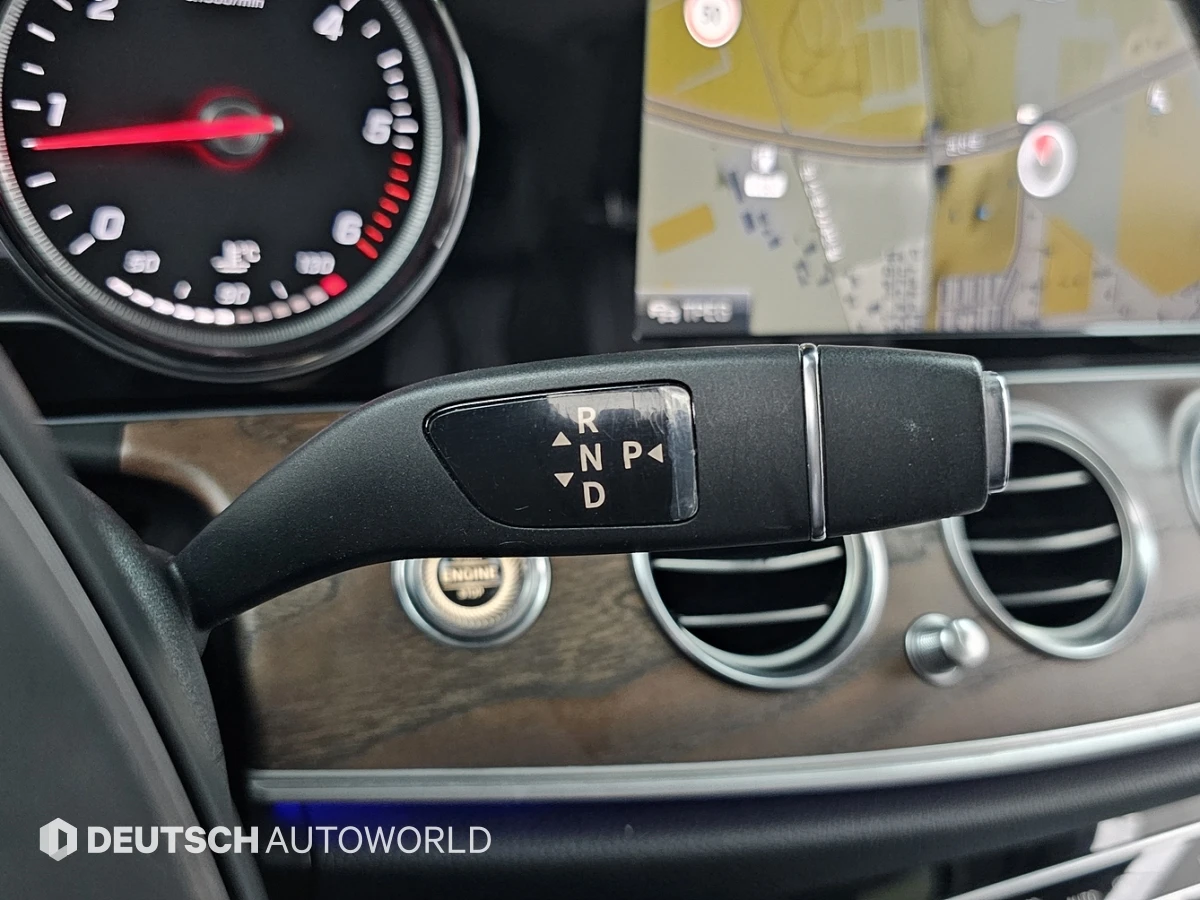 Mercedes-Benz E 220 BLIND SPOT* ЛЮК* КРАЙНА ЦЕНА, снимка 9 - Автомобили и джипове - 55982773