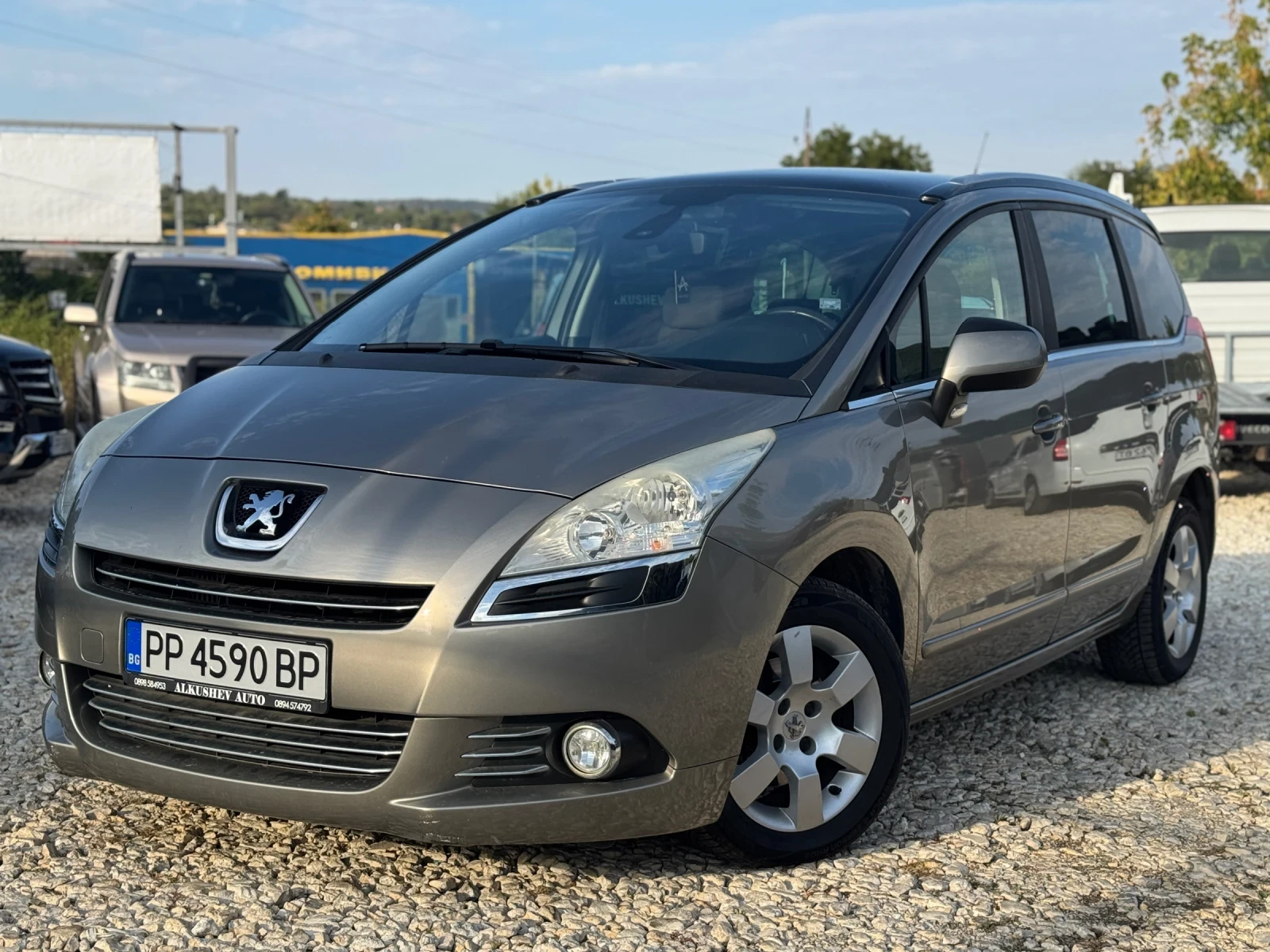 Peugeot 5008 Style 1.6HDi, снимка 3 - Автомобили и джипове - 55990656
