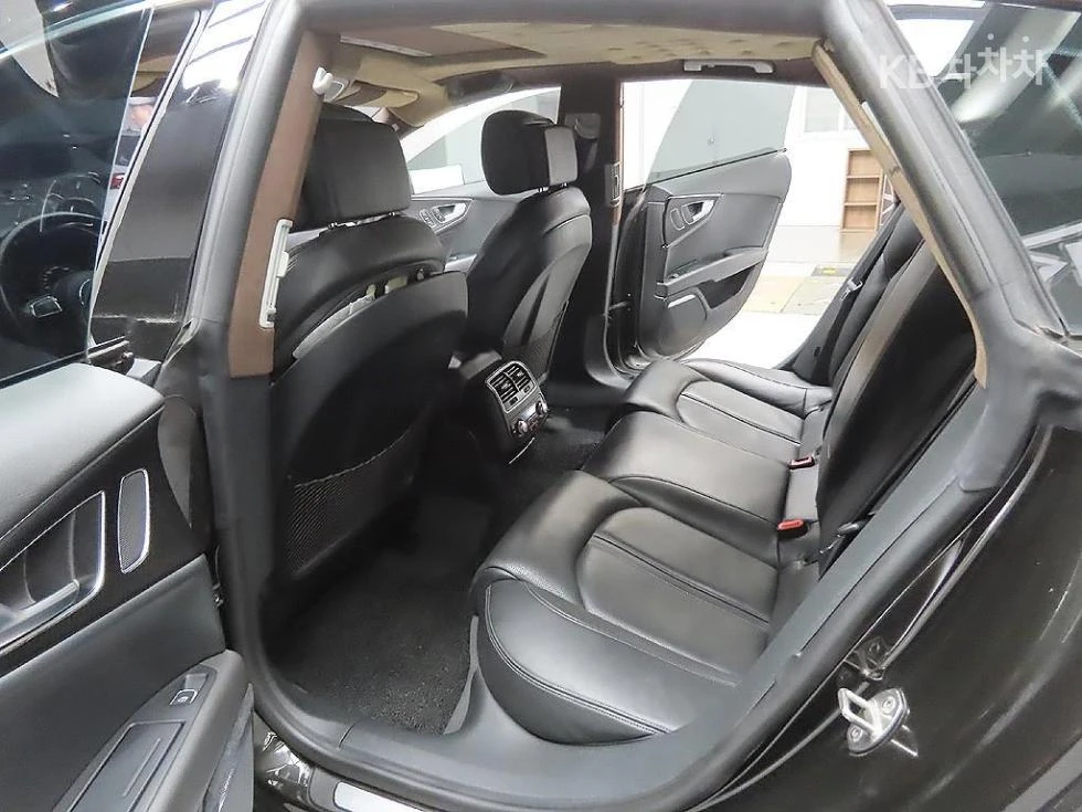 Audi A7 QUATTRO S-LINE * КРАЙНА ЦЕНА* FULL MAX, снимка 14 - Автомобили и джипове - 56110731