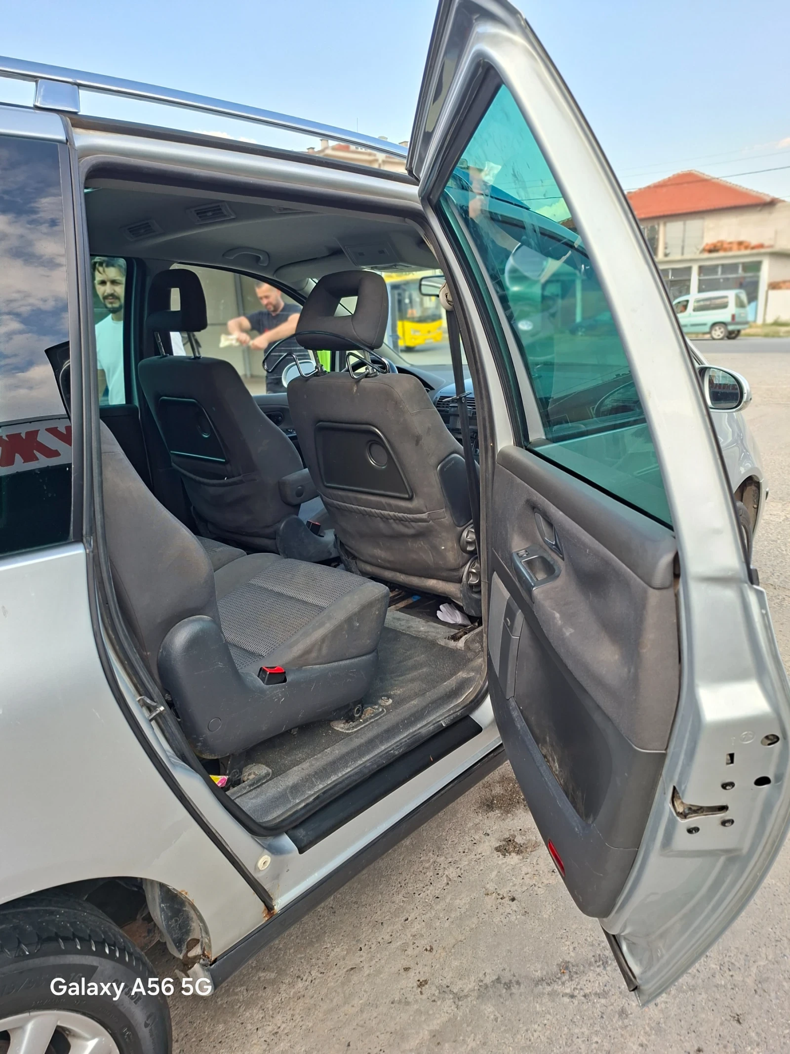 VW Sharan Yok, снимка 4 - Автомобили и джипове - 56166156
