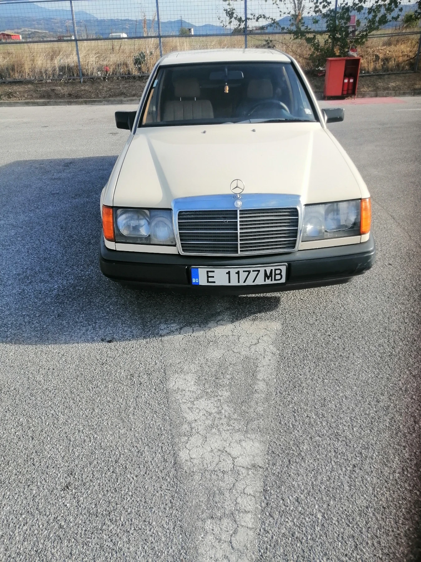 Mercedes-Benz 124 124