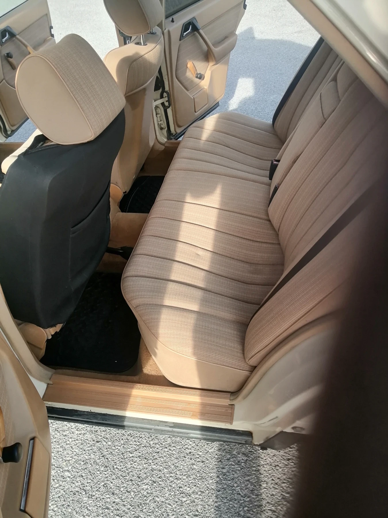 Mercedes-Benz 124 124, снимка 7 - Автомобили и джипове - 56740512