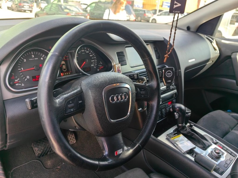 Audi Q7, снимка 8 - Автомобили и джипове - 45952213