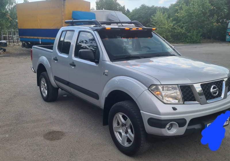 Nissan Navara, снимка 6 - Автомобили и джипове - 47808369