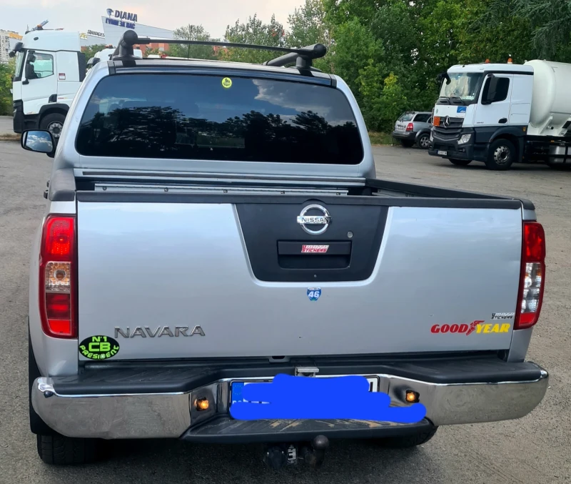 Nissan Navara, снимка 3 - Автомобили и джипове - 47808369