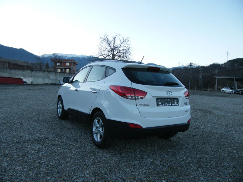 Hyundai IX35 2.0CRDI 4x4 , снимка 5 - Автомобили и джипове - 48424681