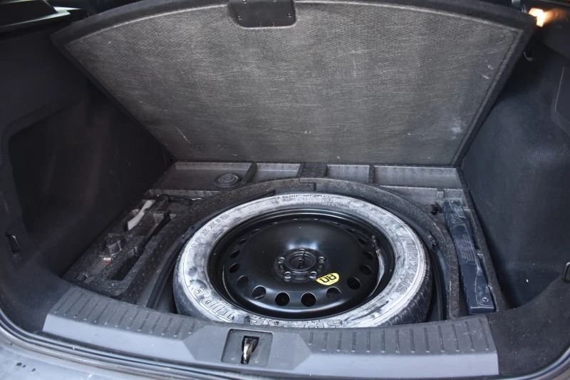 Ford Kuga, снимка 13 - Автомобили и джипове - 52517566