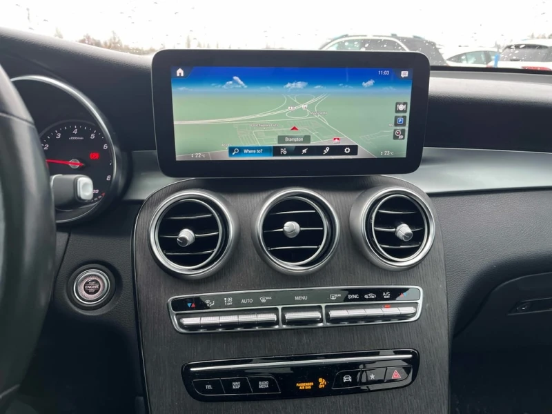 Mercedes-Benz GLC 300 2022* CARFAX * БЕЗ ПЪРВОНАЧАЛНА ВНОСКА, снимка 9 - Автомобили и джипове - 52851740