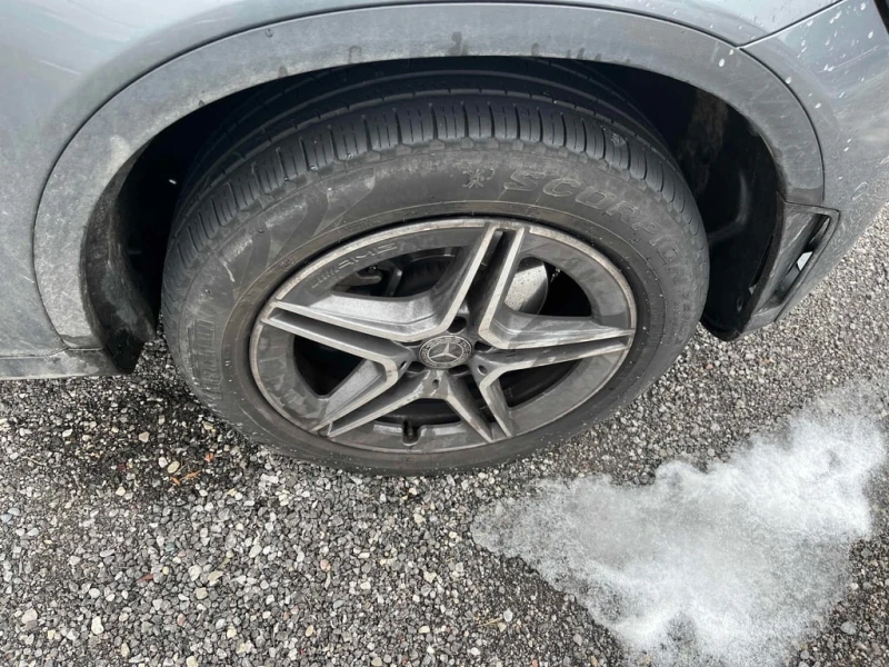 Mercedes-Benz GLC 300 2022* CARFAX * БЕЗ ПЪРВОНАЧАЛНА ВНОСКА, снимка 6 - Автомобили и джипове - 52851740