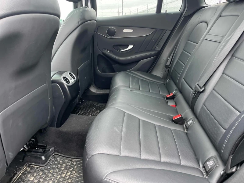 Mercedes-Benz GLC 300 2022* CARFAX * БЕЗ ПЪРВОНАЧАЛНА ВНОСКА, снимка 10 - Автомобили и джипове - 52851740