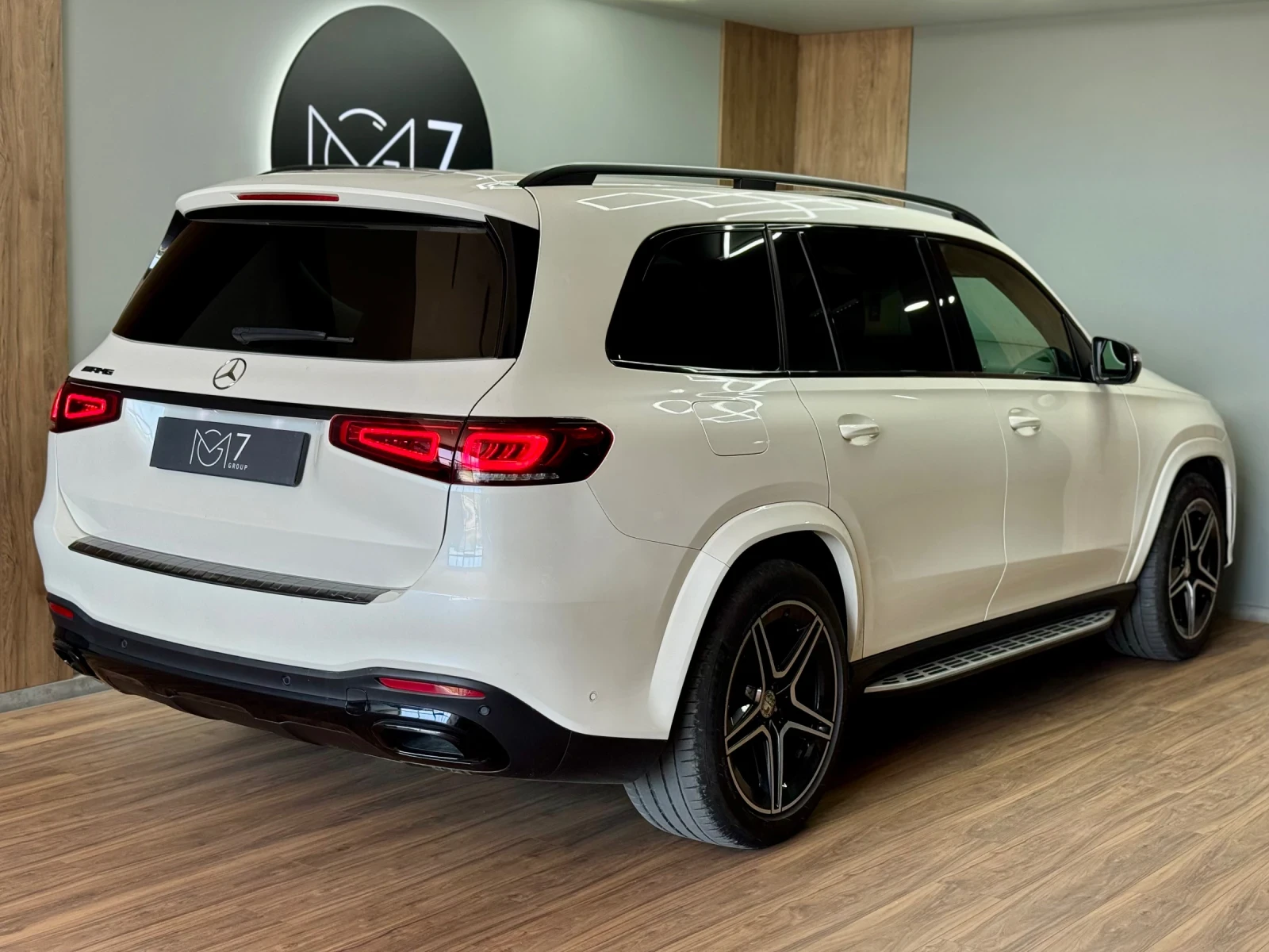 Mercedes-Benz GLS 400 d * AMG * EXCLUSIVE* 7 местен* от Силвър Стар - изображение 4