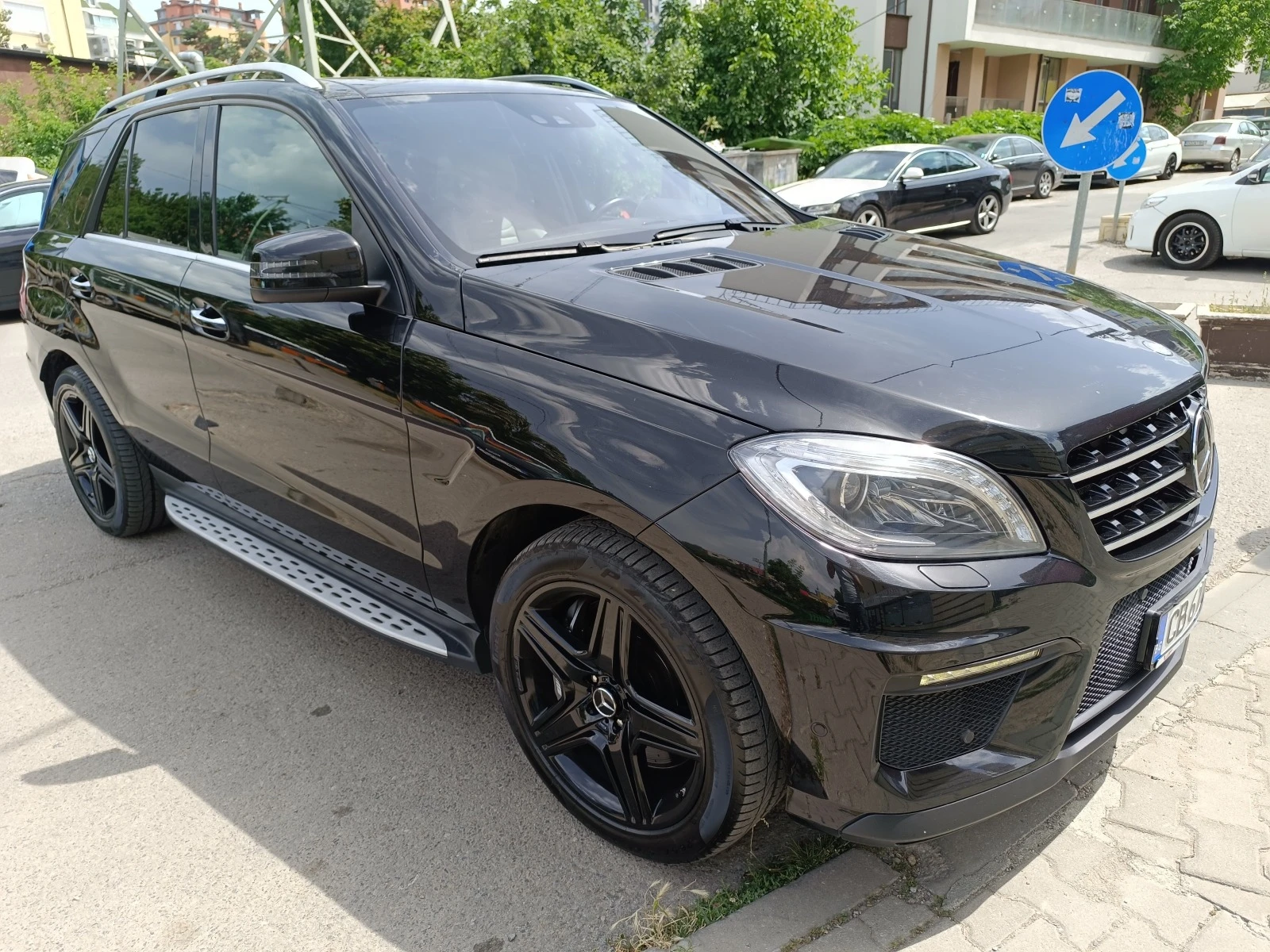 Mercedes-Benz ML 63 AMG  - изображение 8