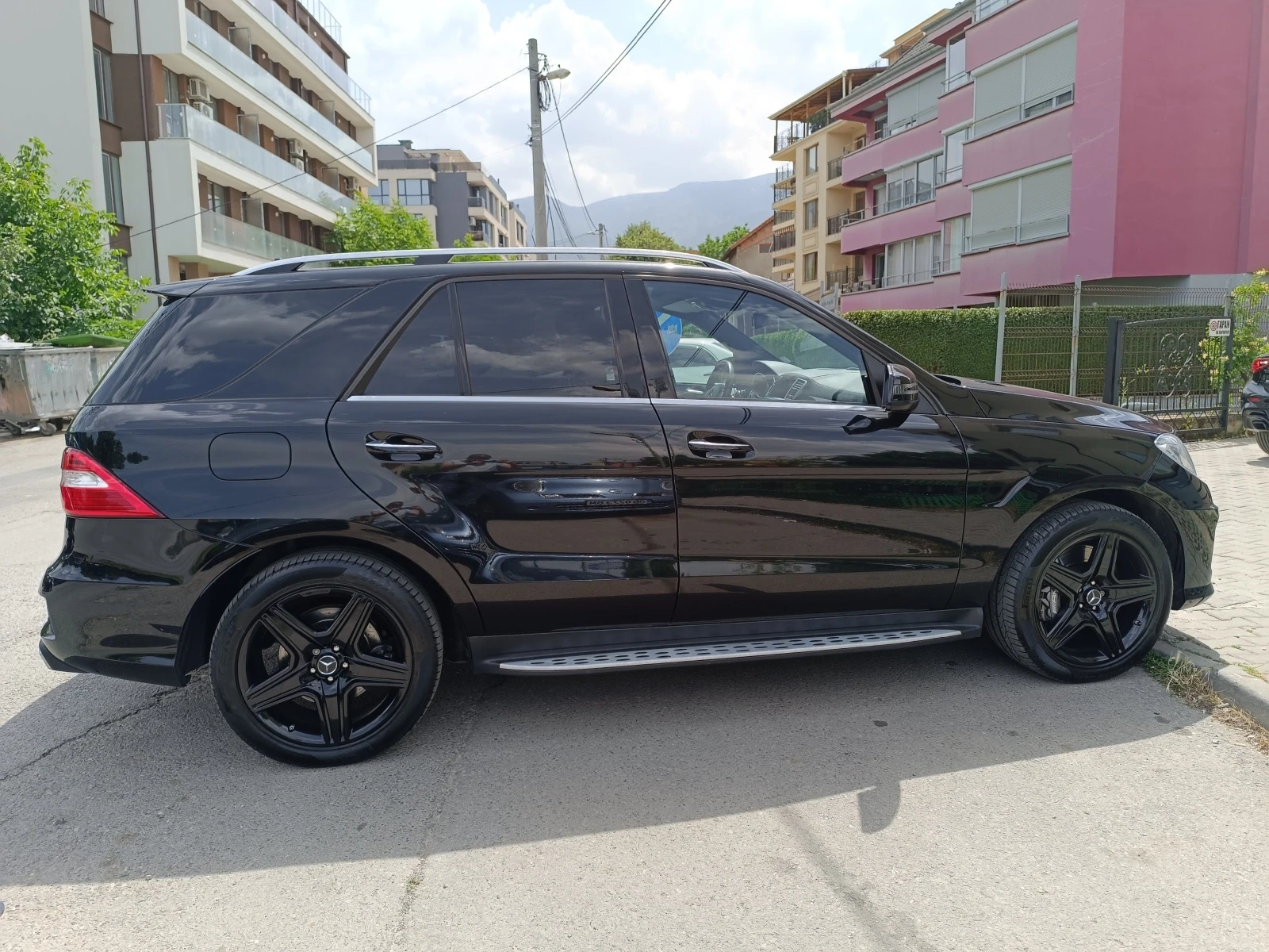 Mercedes-Benz ML 63 AMG  - изображение 7