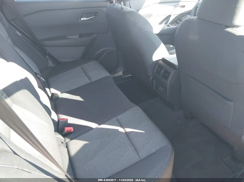 Nissan Rogue SV/4x4 | Mobile.bg   7