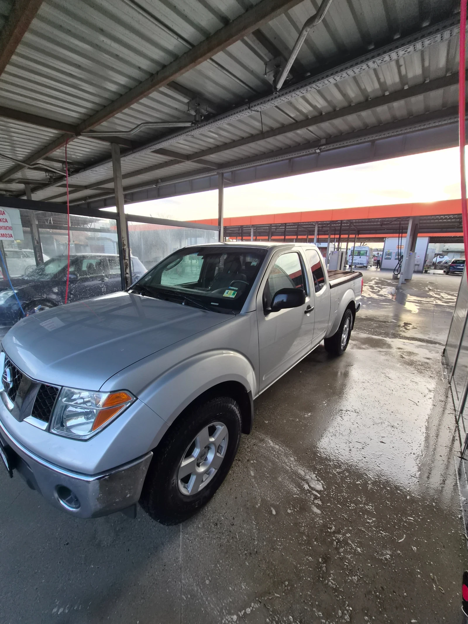 Nissan Navara 4.OL 4X4  58000км - изображение 2