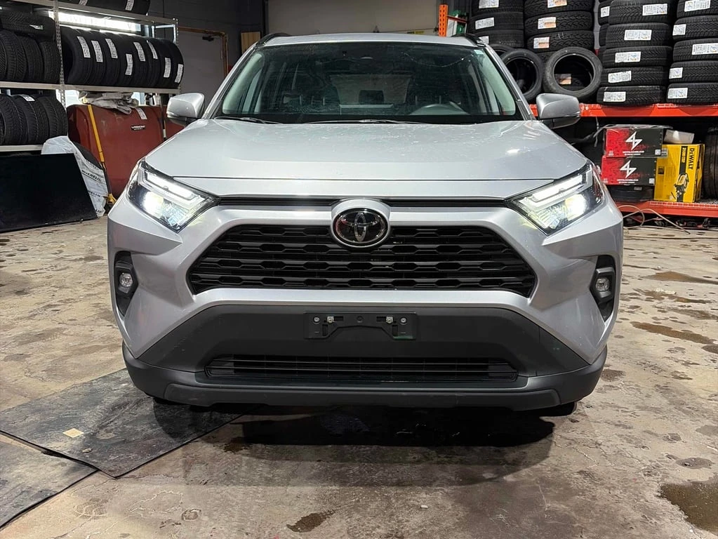 Toyota Rav4 XLE AWD * CARFAX * ПОДГРЕВИ* ШИБИДАХ - изображение 2