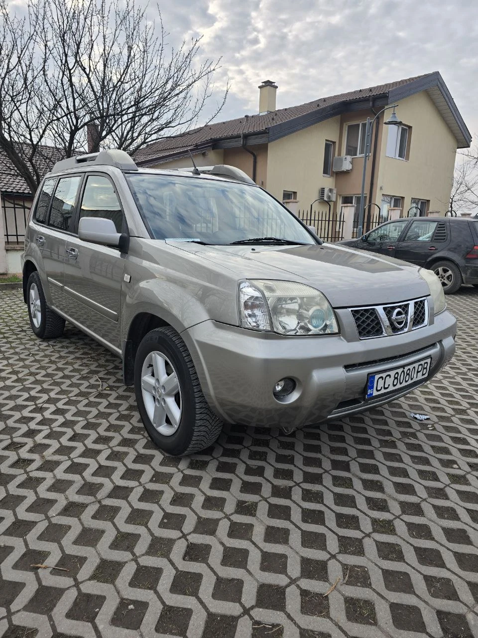 Nissan X-trail 2.2CDI, снимка 4 - Автомобили и джипове - 53781211