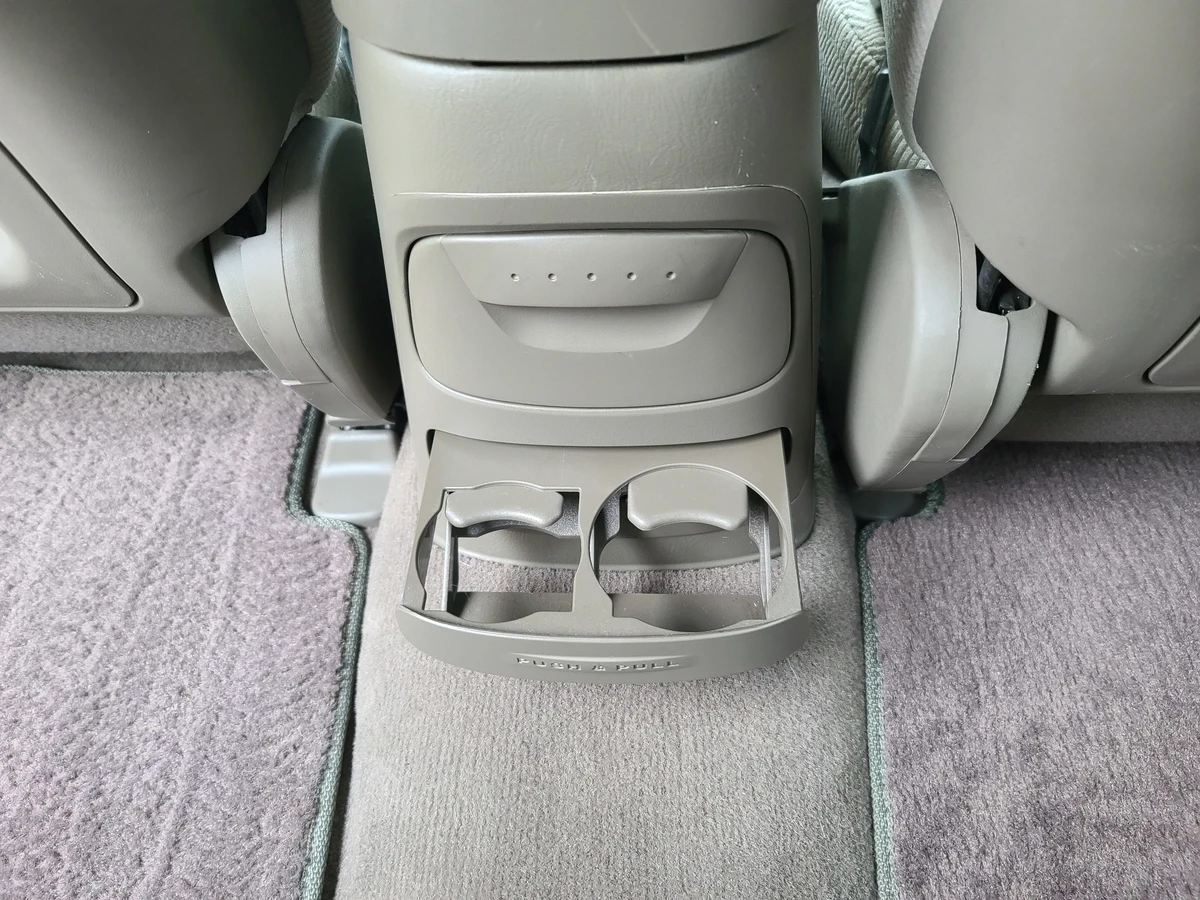 Hyundai Santa fe 2.7 V6, снимка 11 - Автомобили и джипове - 54068651