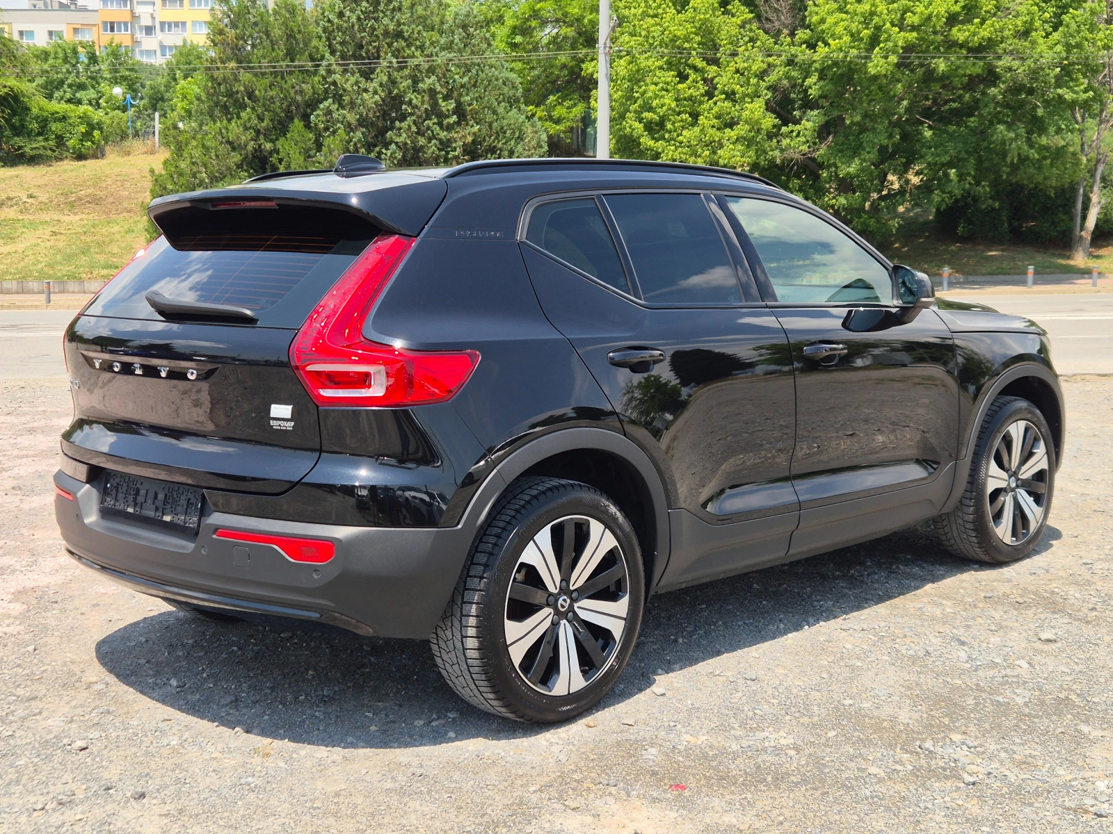Volvo XC40 69KWh, снимка 5 - Автомобили и джипове - 54801764