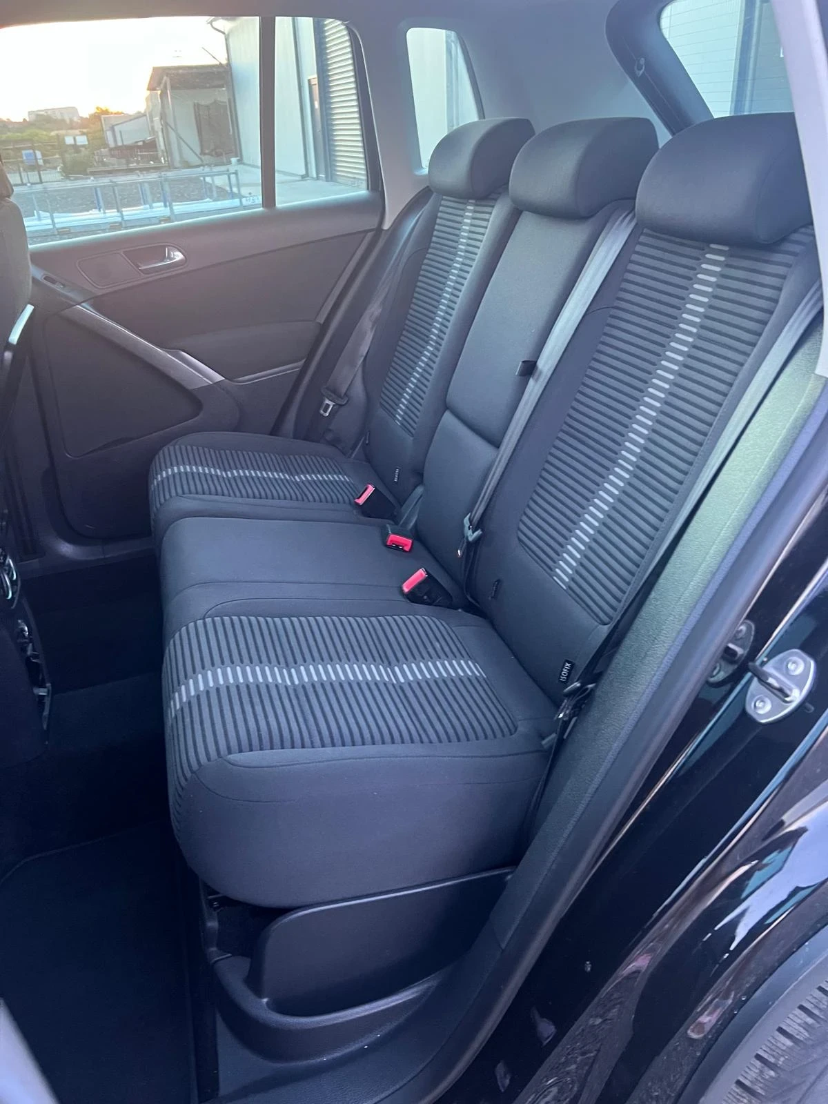 VW Tiguan 2.0TDI/170кс//6ск//4х4, снимка 9 - Автомобили и джипове - 54983497