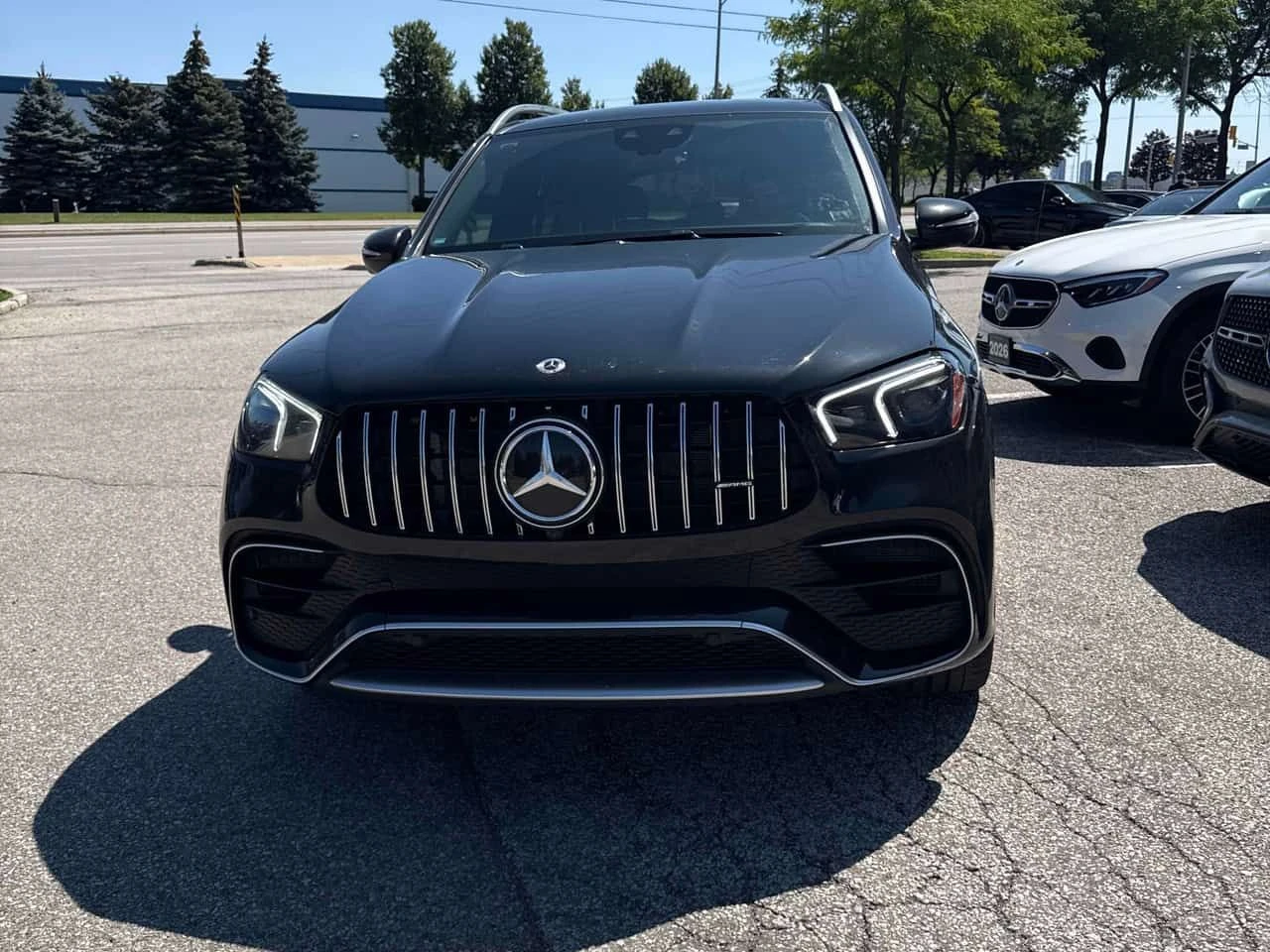 Mercedes-Benz GLE 63 S AMG ДИСТРОНИК * 360 * BURMESTER * PANO * ОБДУХВАНЕ, снимка 6 - Автомобили и джипове - 55398314