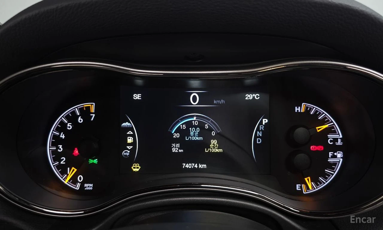 Jeep Grand cherokee 3.6* V6* 8ZF* ПОДГРЕВ* КАМЕРА* КЕЙЛЕС* ПАНОРАМА* , снимка 11 - Автомобили и джипове - 55920594