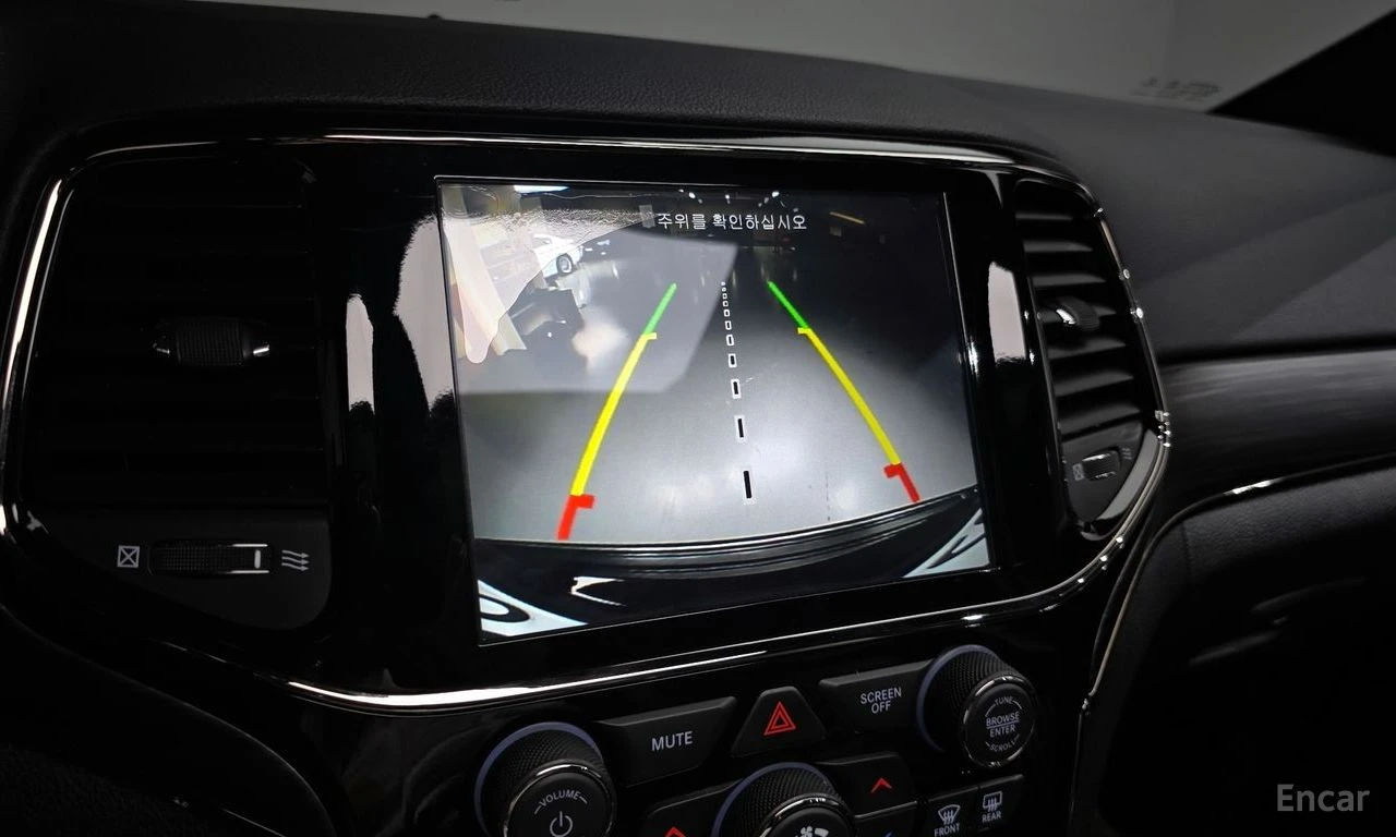 Jeep Grand cherokee 3.6* V6* 8ZF* ПОДГРЕВ* КАМЕРА* КЕЙЛЕС* ПАНОРАМА* , снимка 9 - Автомобили и джипове - 55920594
