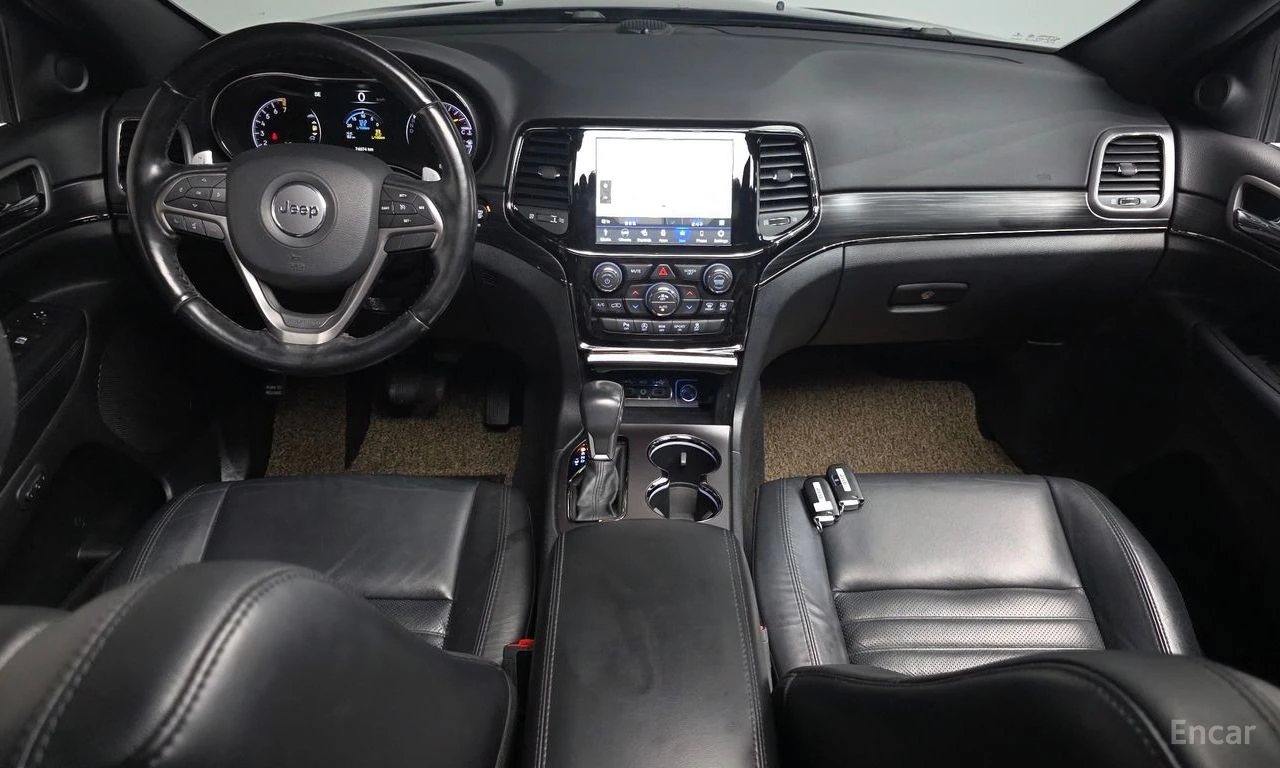 Jeep Grand cherokee 3.6* V6* 8ZF* ПОДГРЕВ* КАМЕРА* КЕЙЛЕС* ПАНОРАМА* , снимка 6 - Автомобили и джипове - 55920594