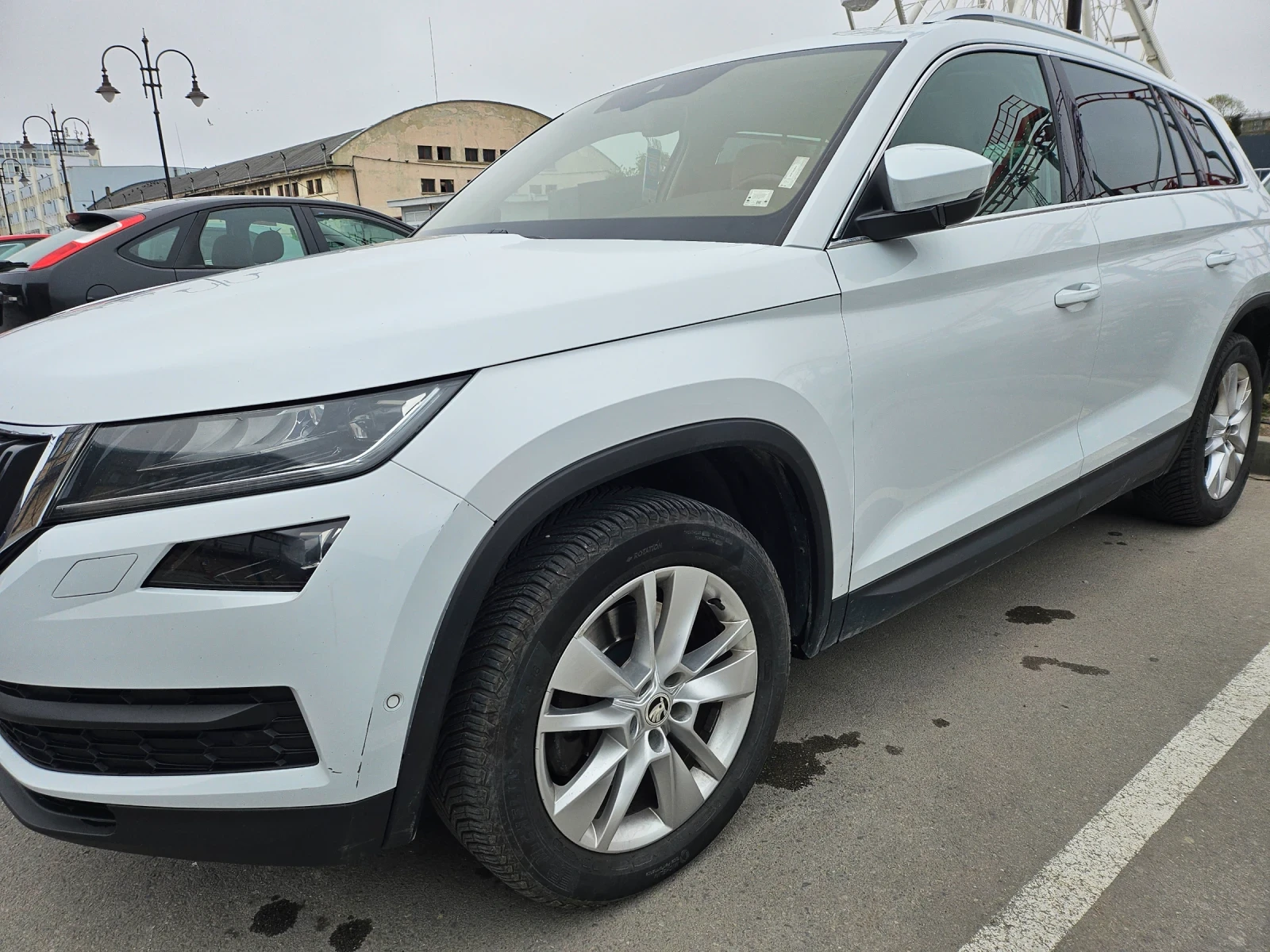 Skoda Kodiaq Skoda Kodiaq 7Места/4x4, DSG, Full Style, Panorama, снимка 2 - Автомобили и джипове - 56047809