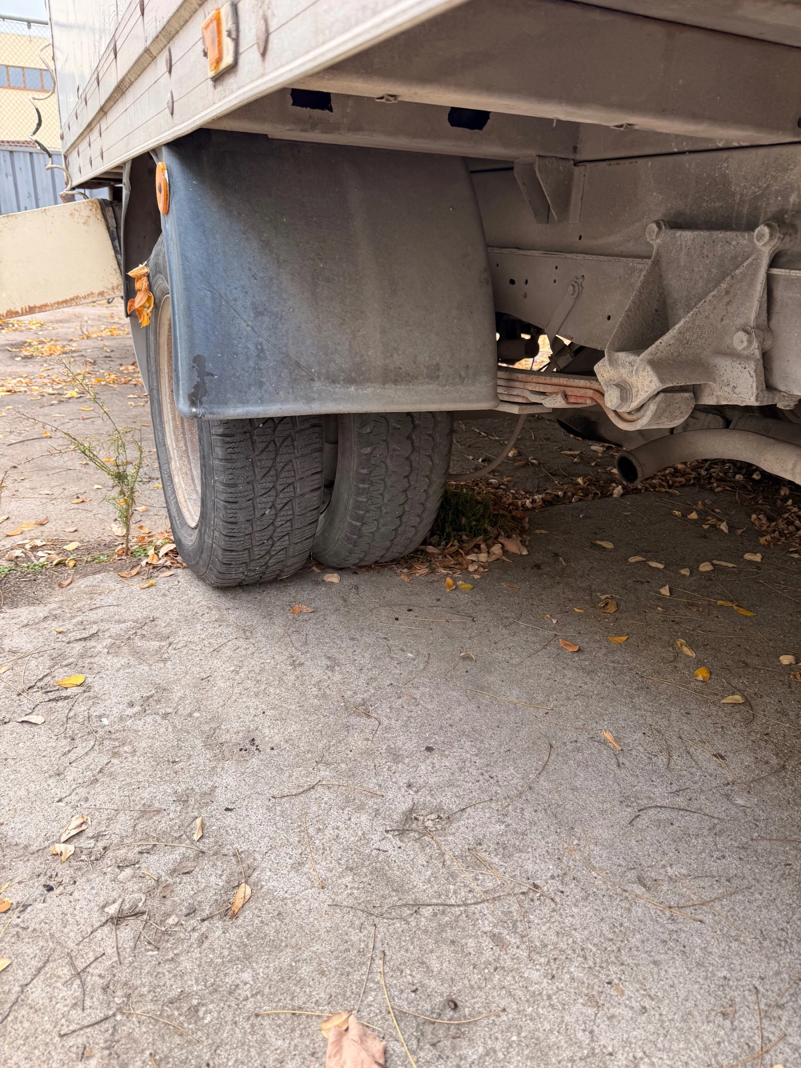 Ford Transit с падащ борд - изображение 9